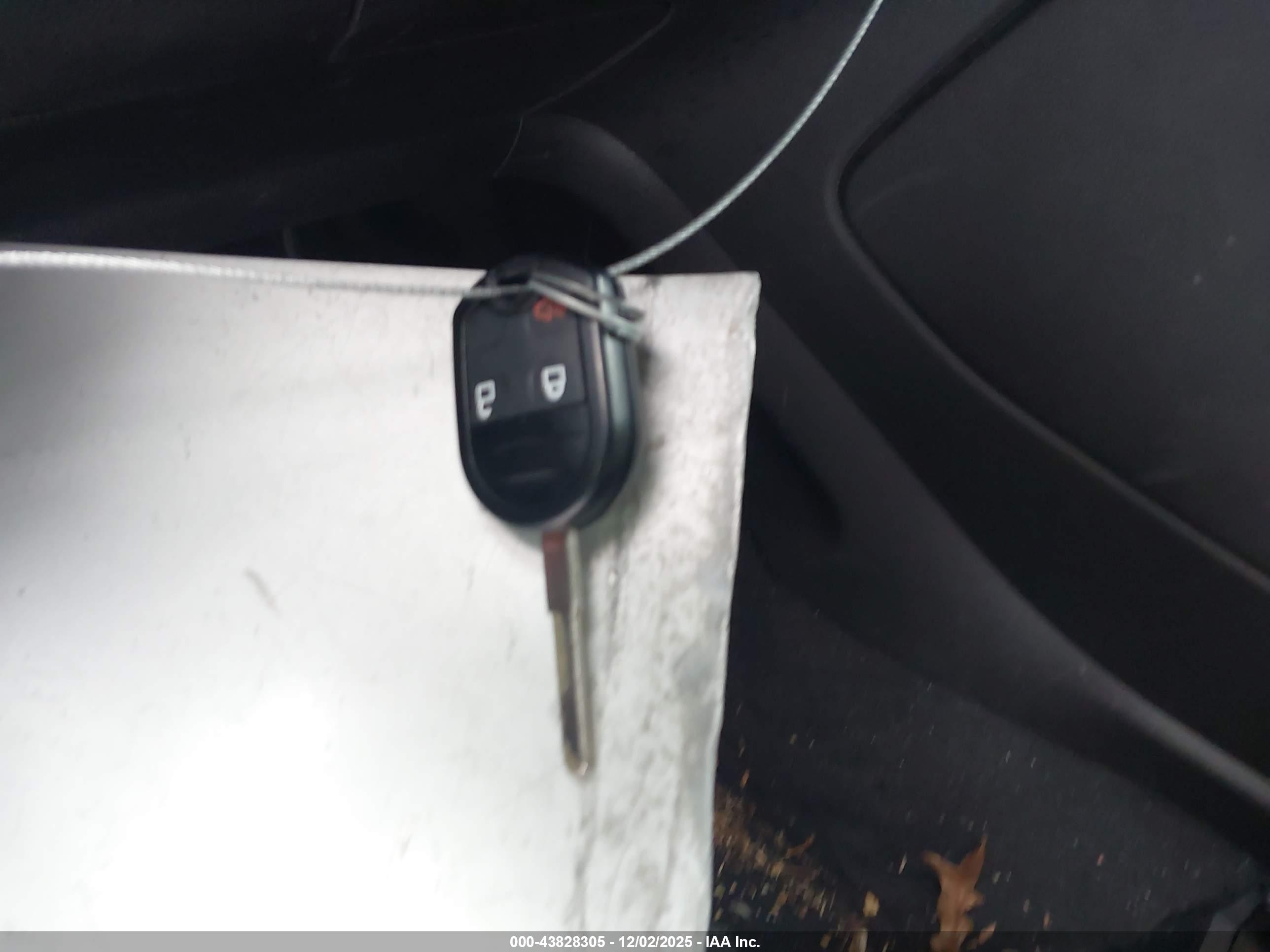 FORD ESCAPE image 11
