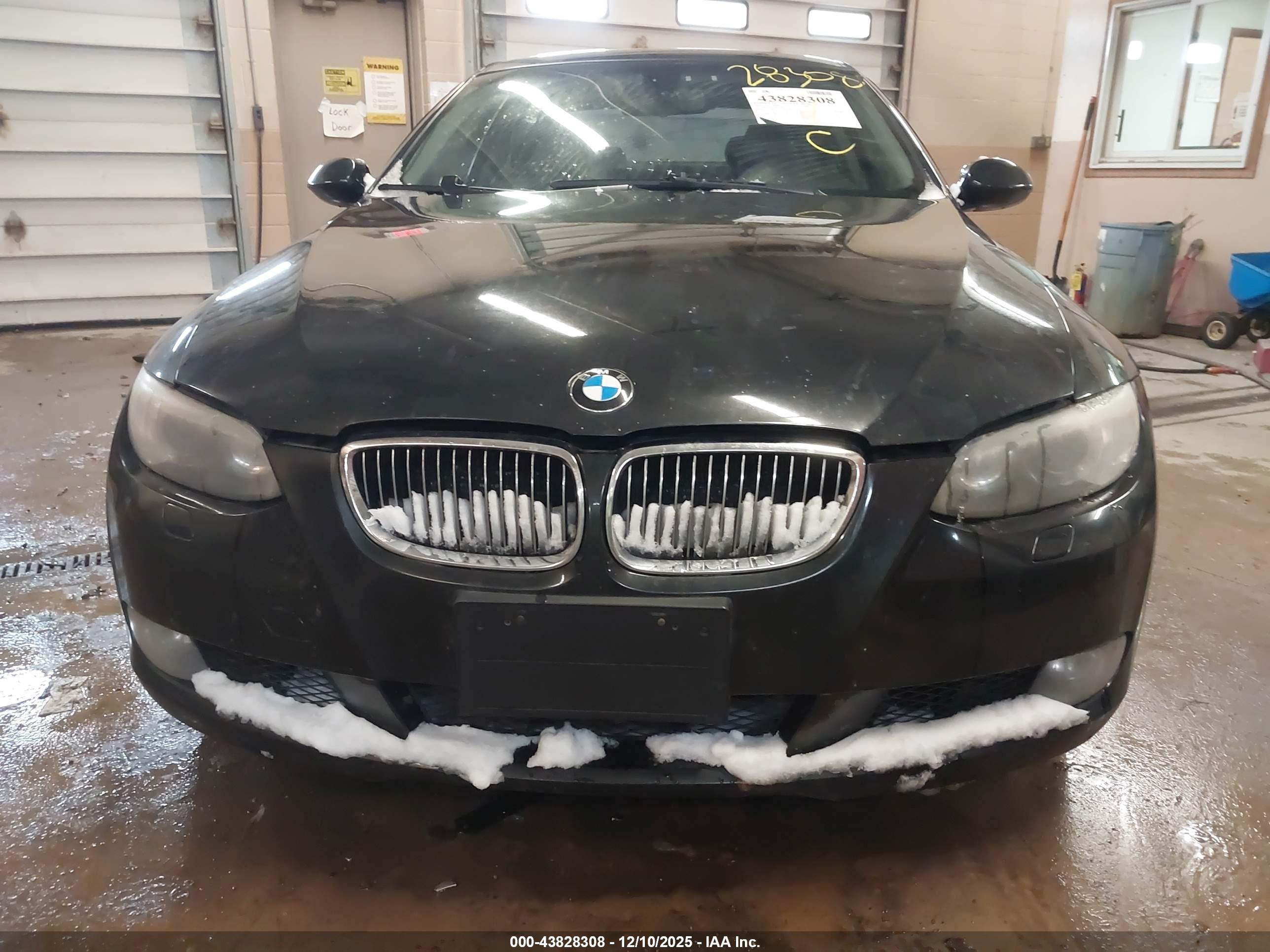 BMW 328I image 6