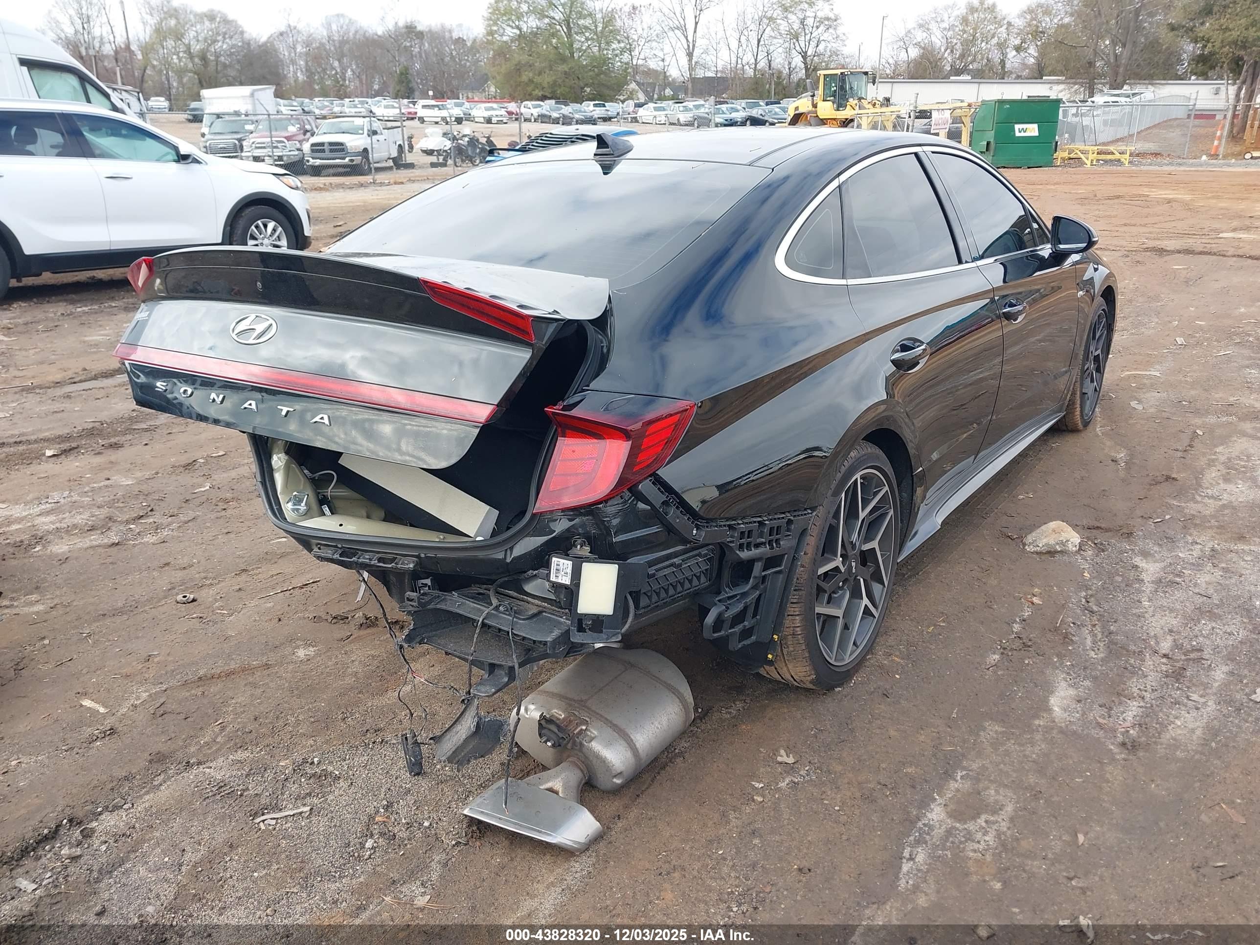 HYUNDAI SONATA image 4