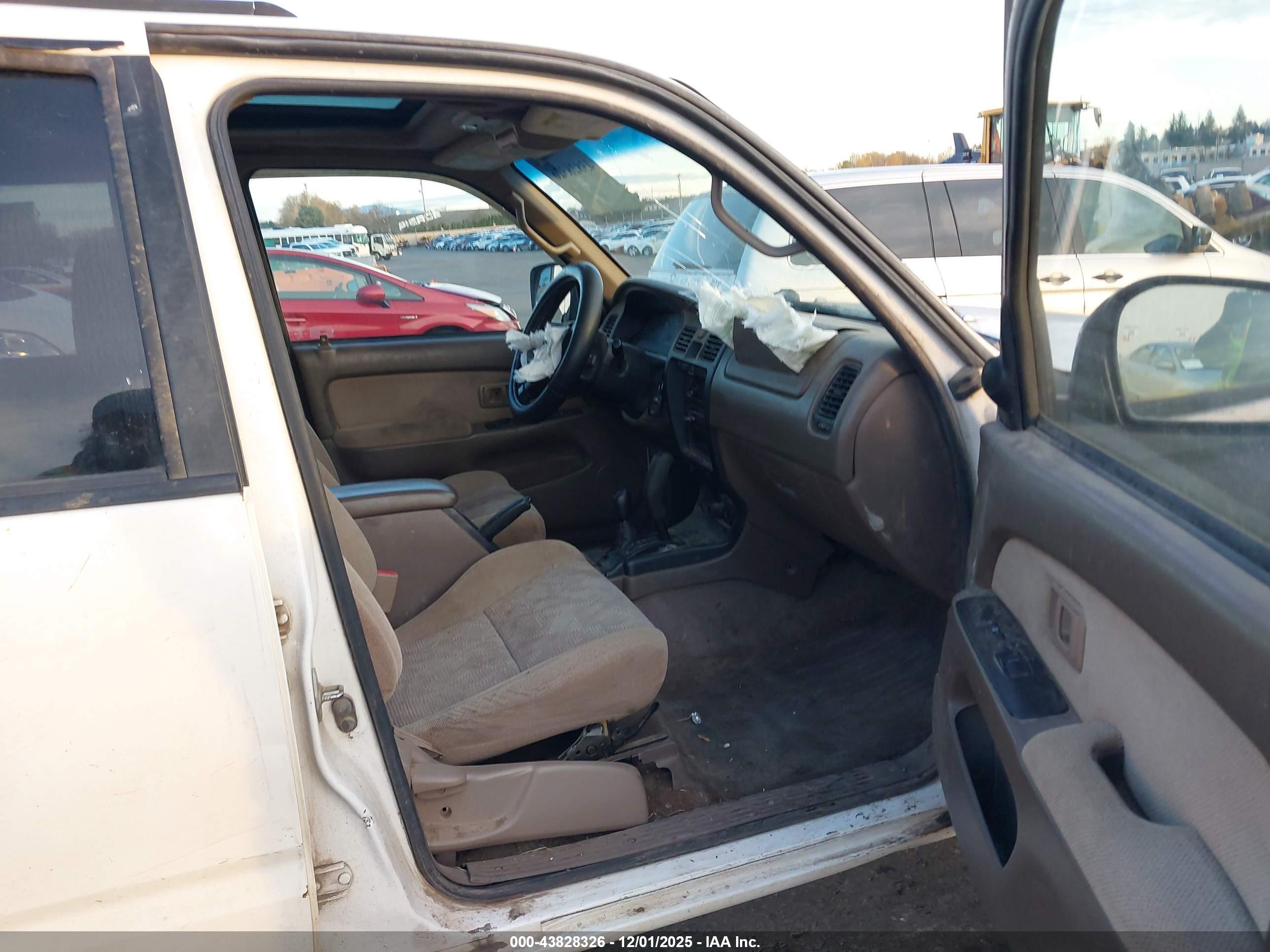 TOYOTA 4RUNNER image 5