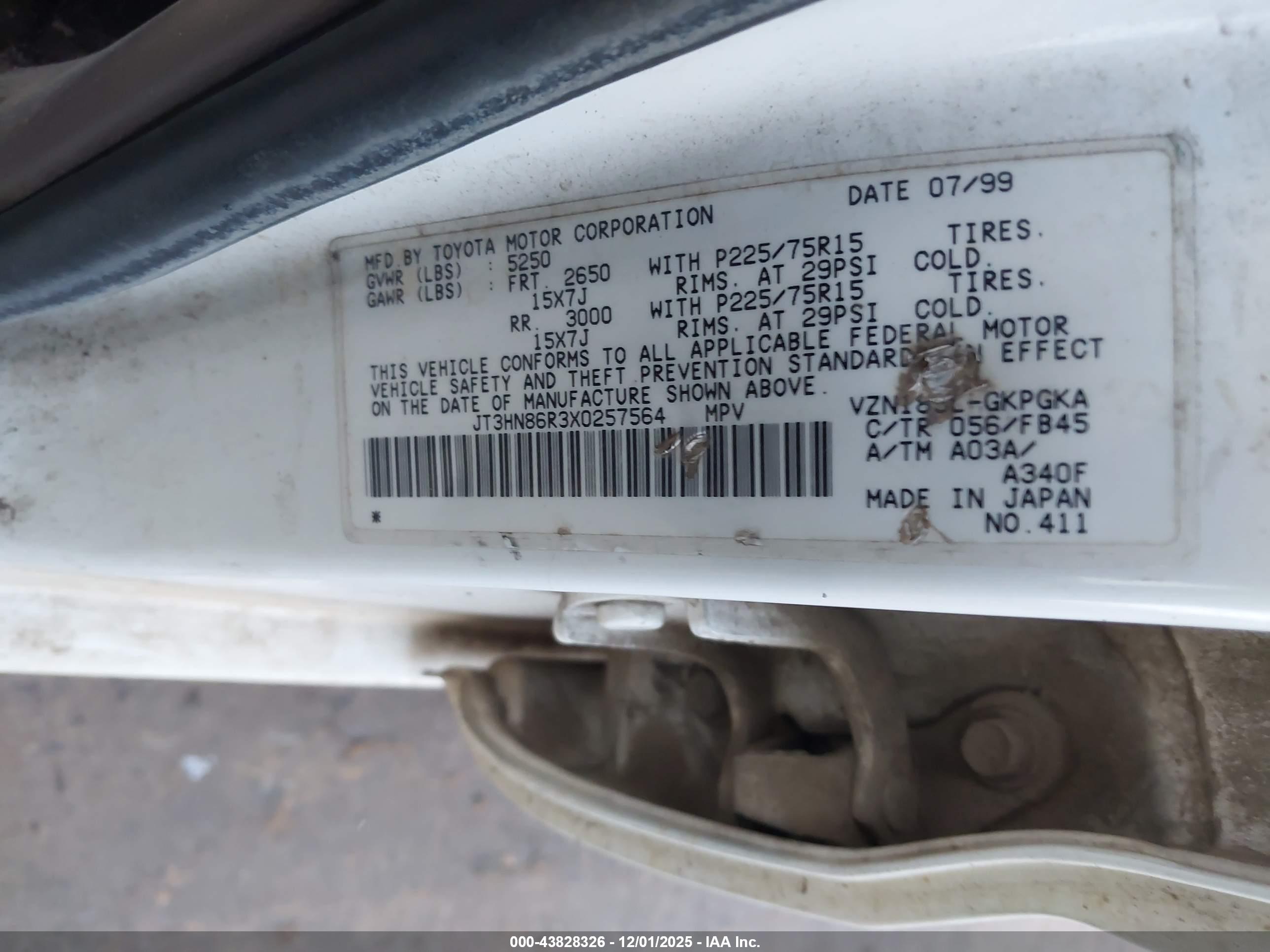 TOYOTA 4RUNNER image 9
