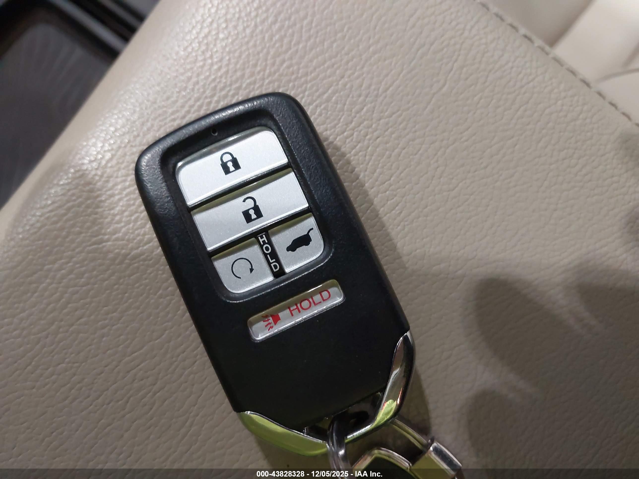 HONDA CR-V image 11