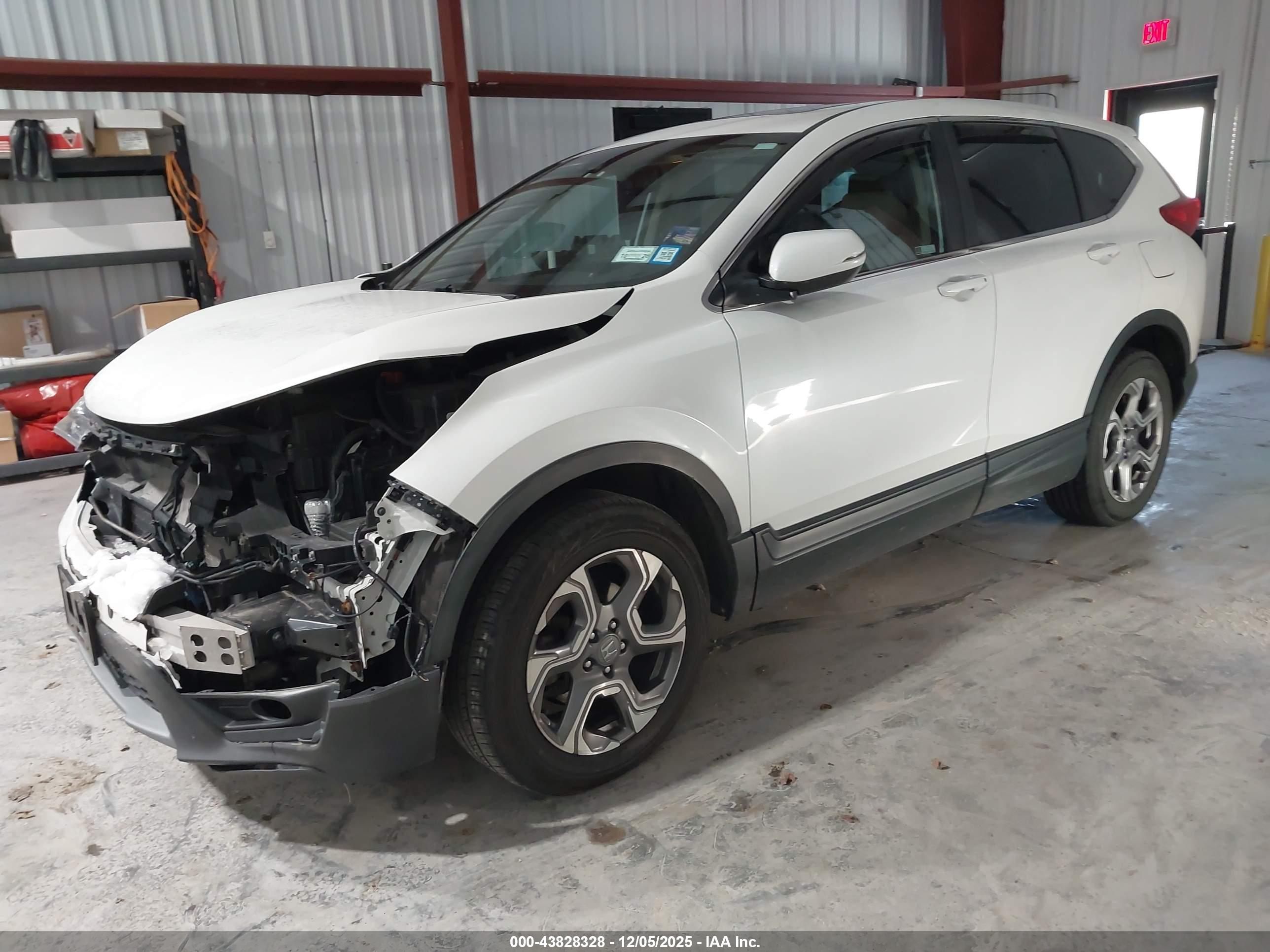 HONDA CR-V image 2