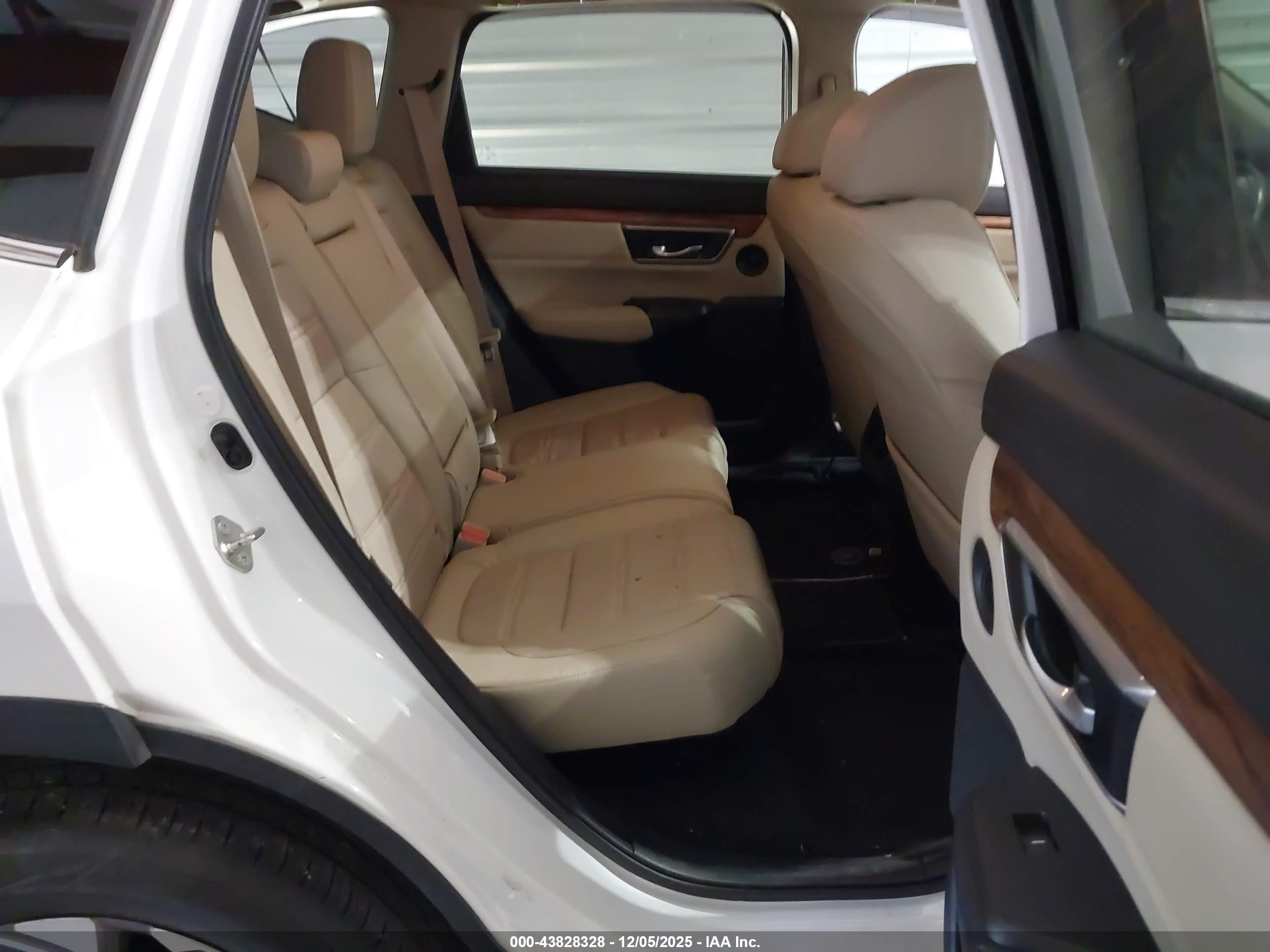 HONDA CR-V image 8
