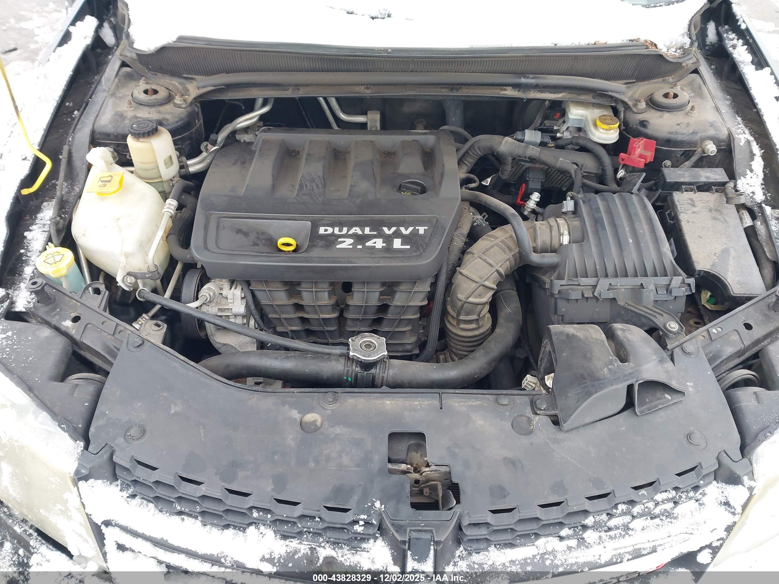 DODGE AVENGER image 10