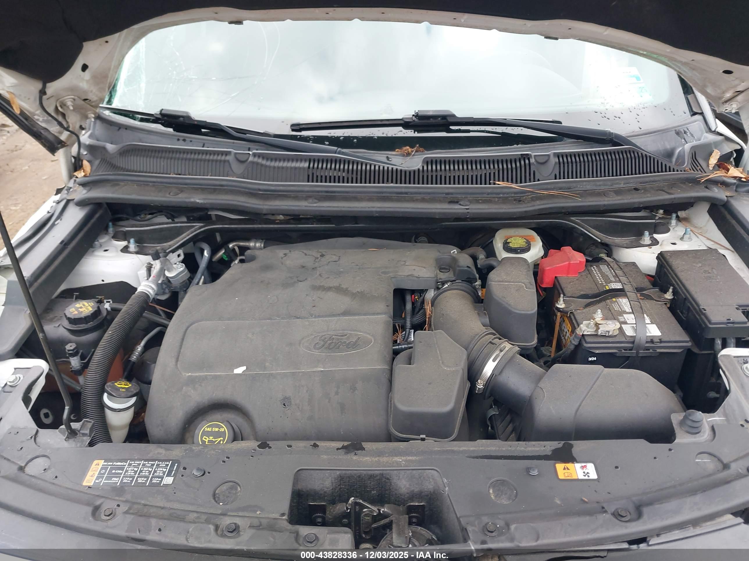 FORD EXPLORER image 10