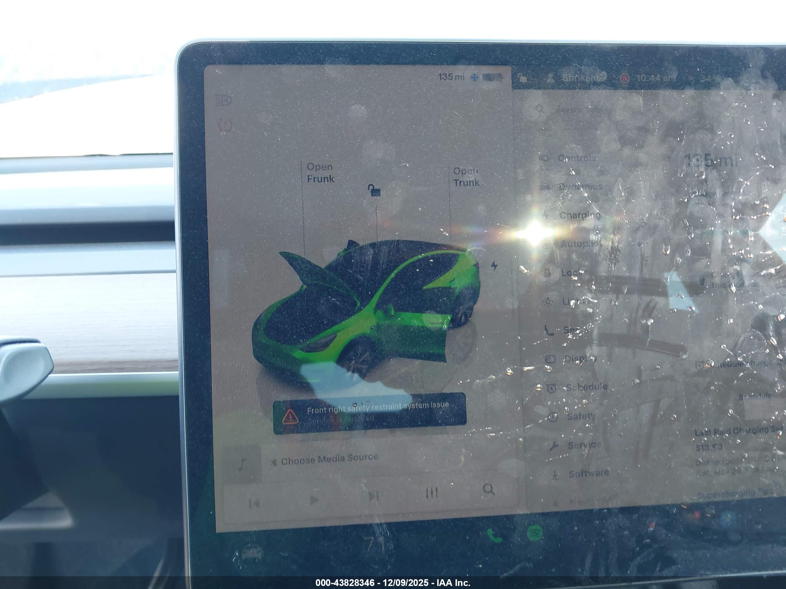 TESLA MODEL image 7