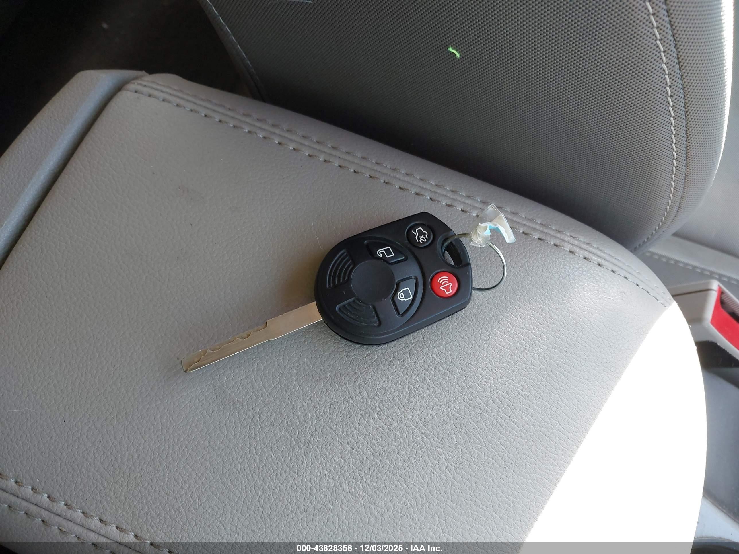 FORD ESCAPE image 11