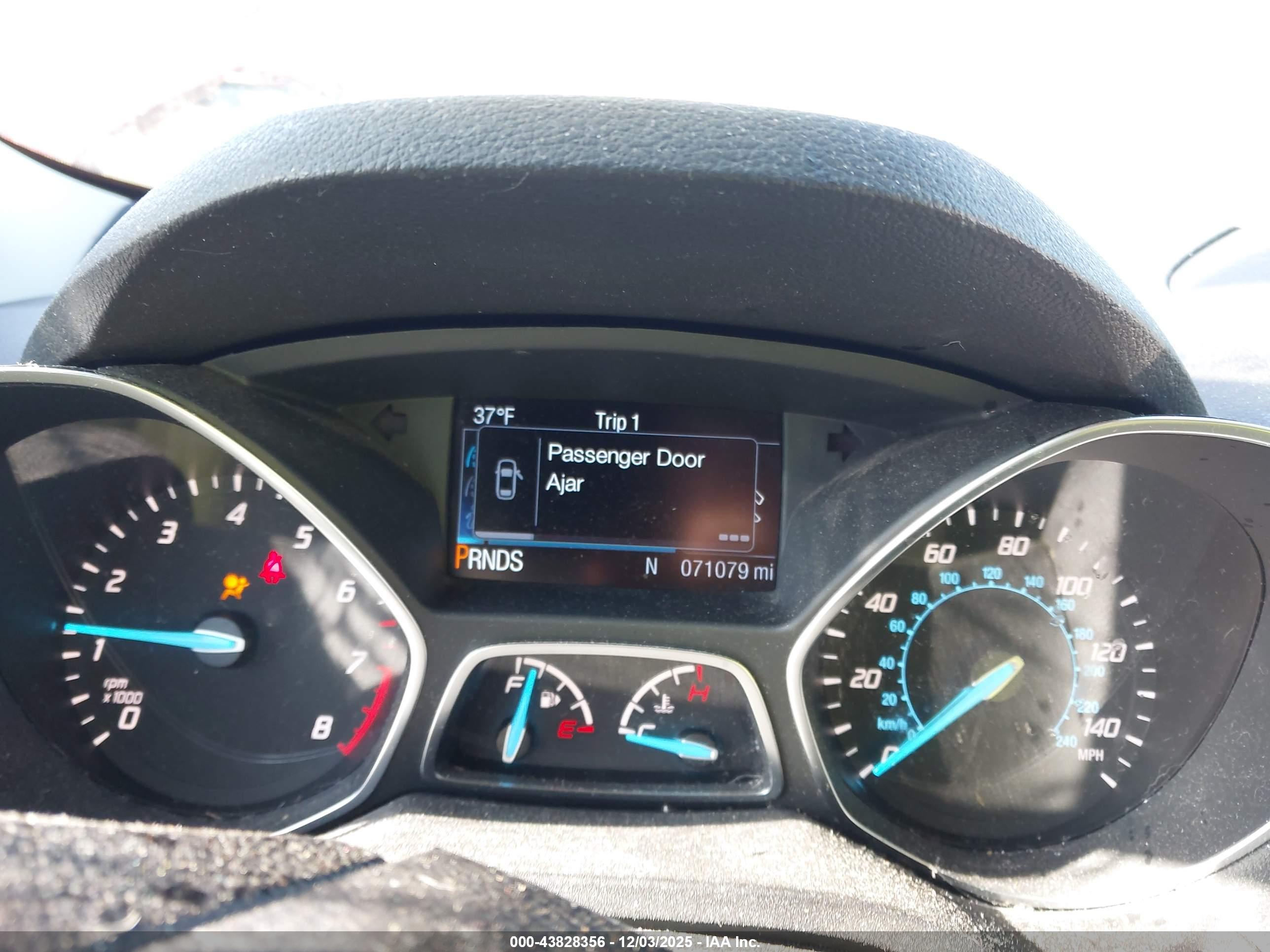 FORD ESCAPE image 7