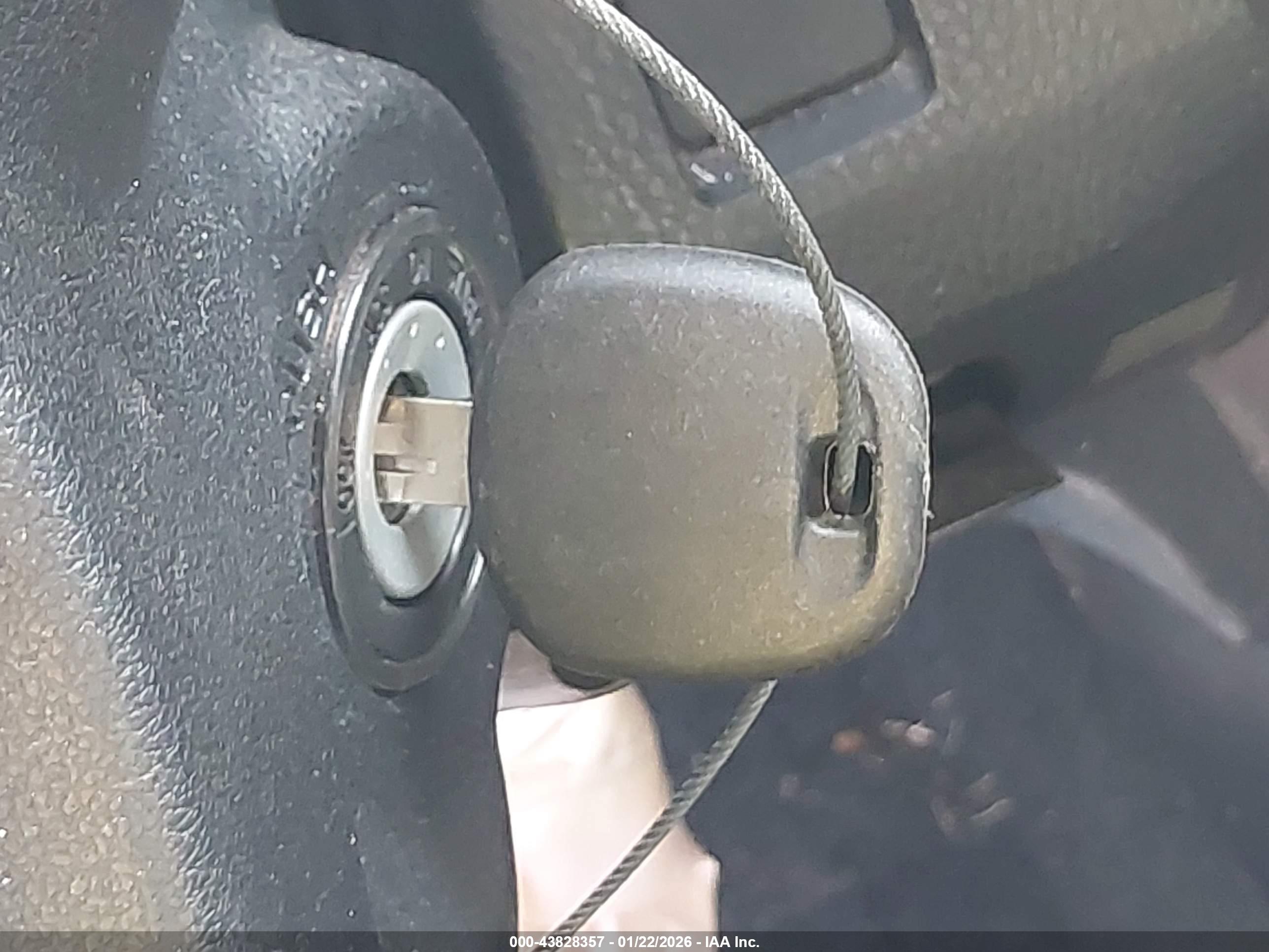 TOYOTA RAV4 image 11