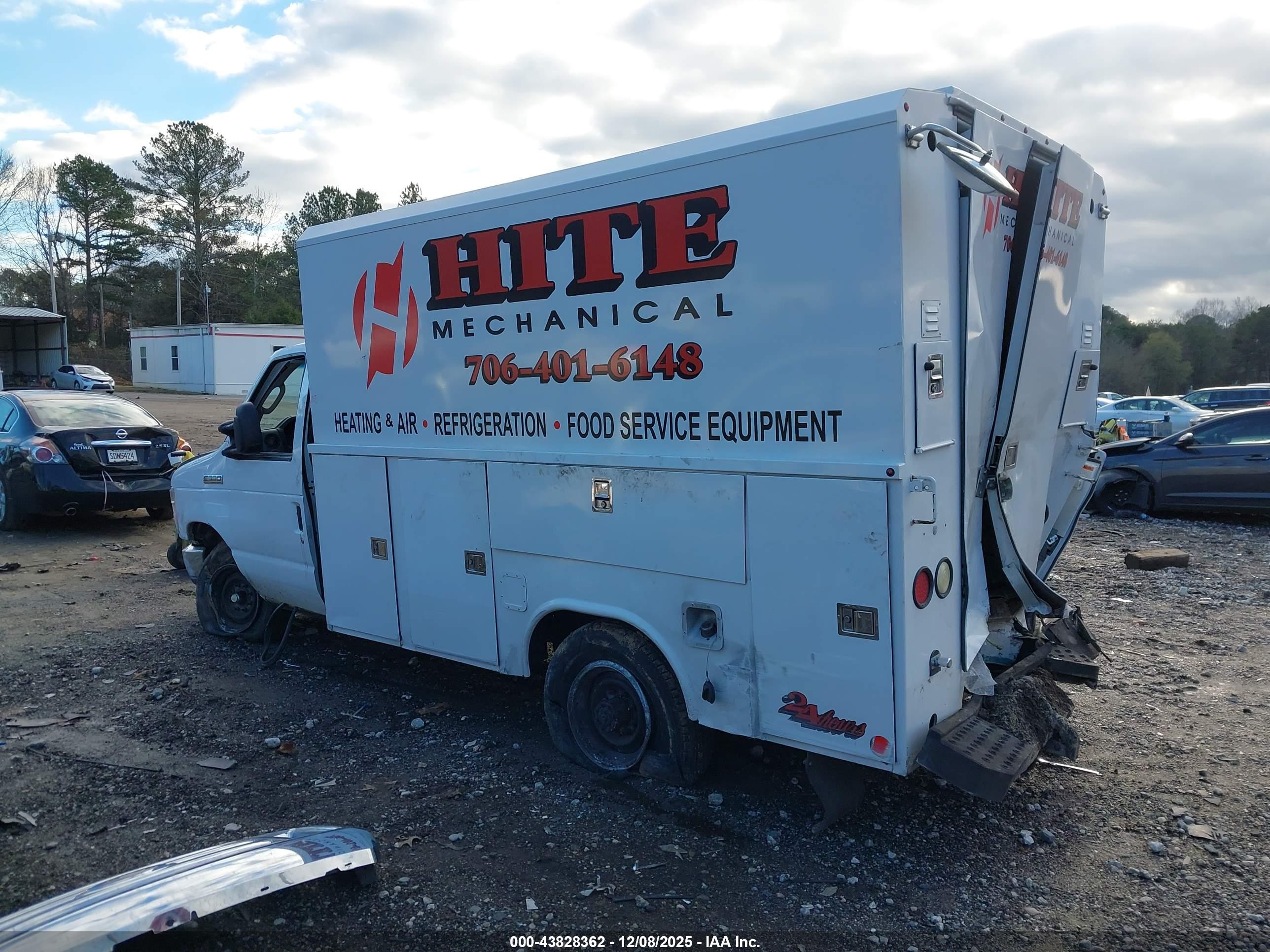 FORD E-350 image 3