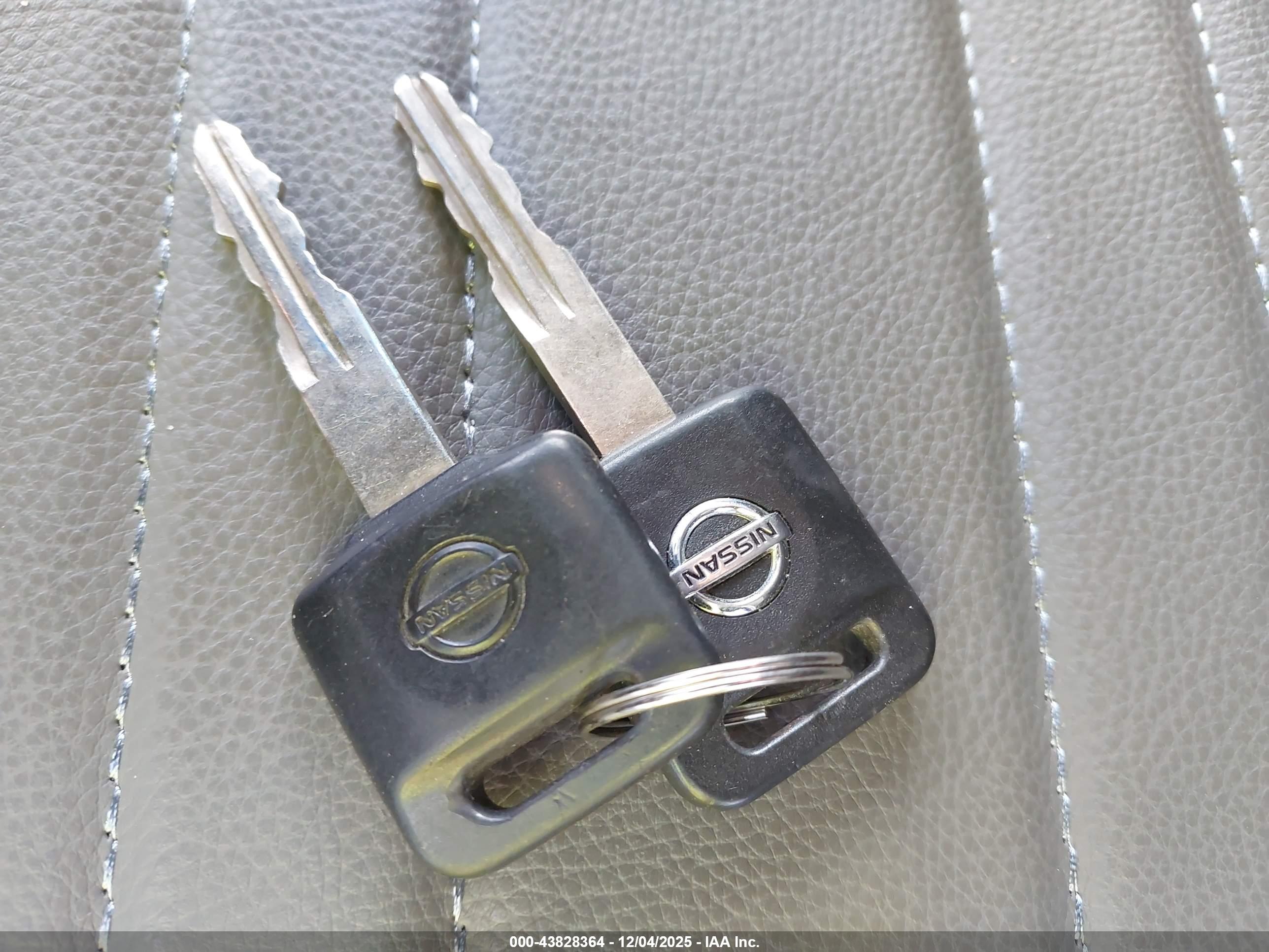 NISSAN FRONTIER image 11