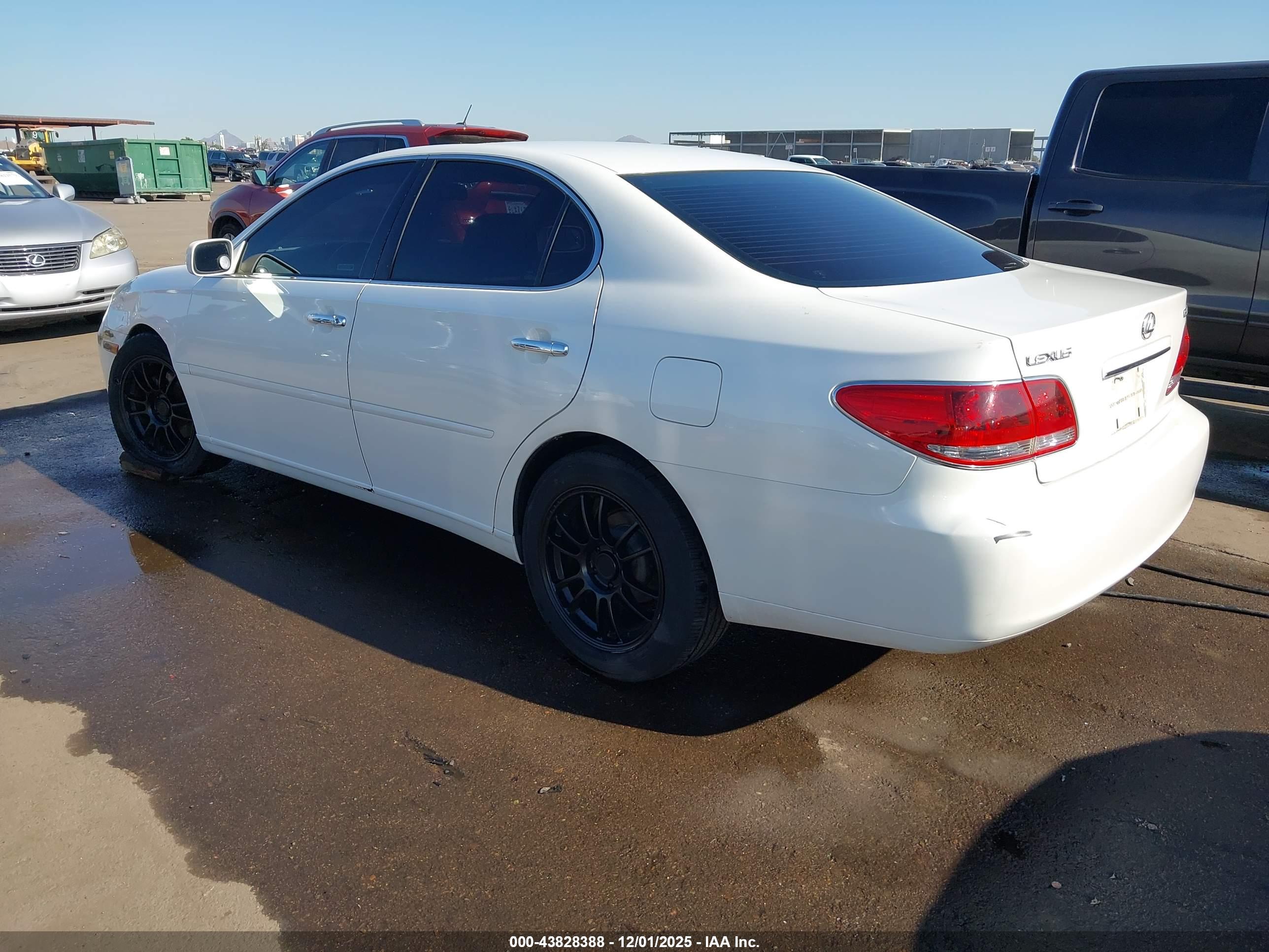 LEXUS ES image 3