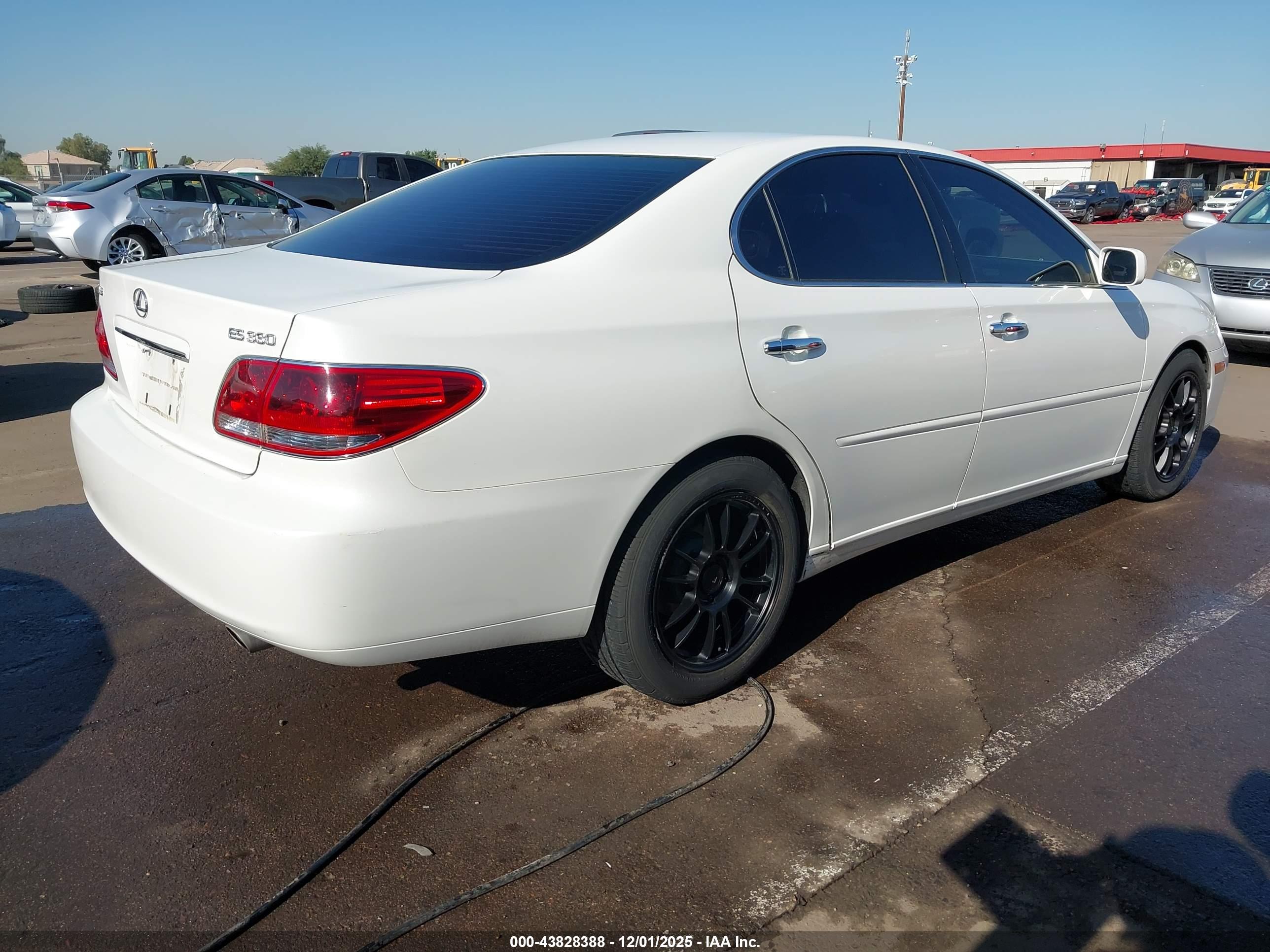 LEXUS ES image 4