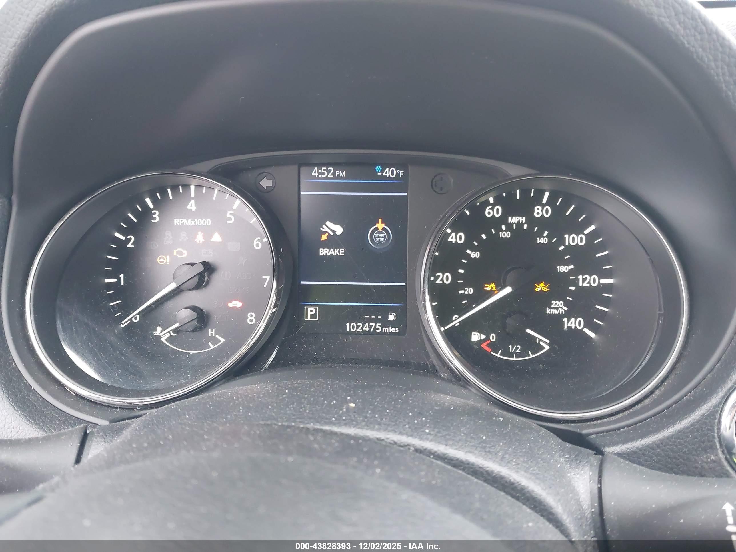 NISSAN ROGUE image 7