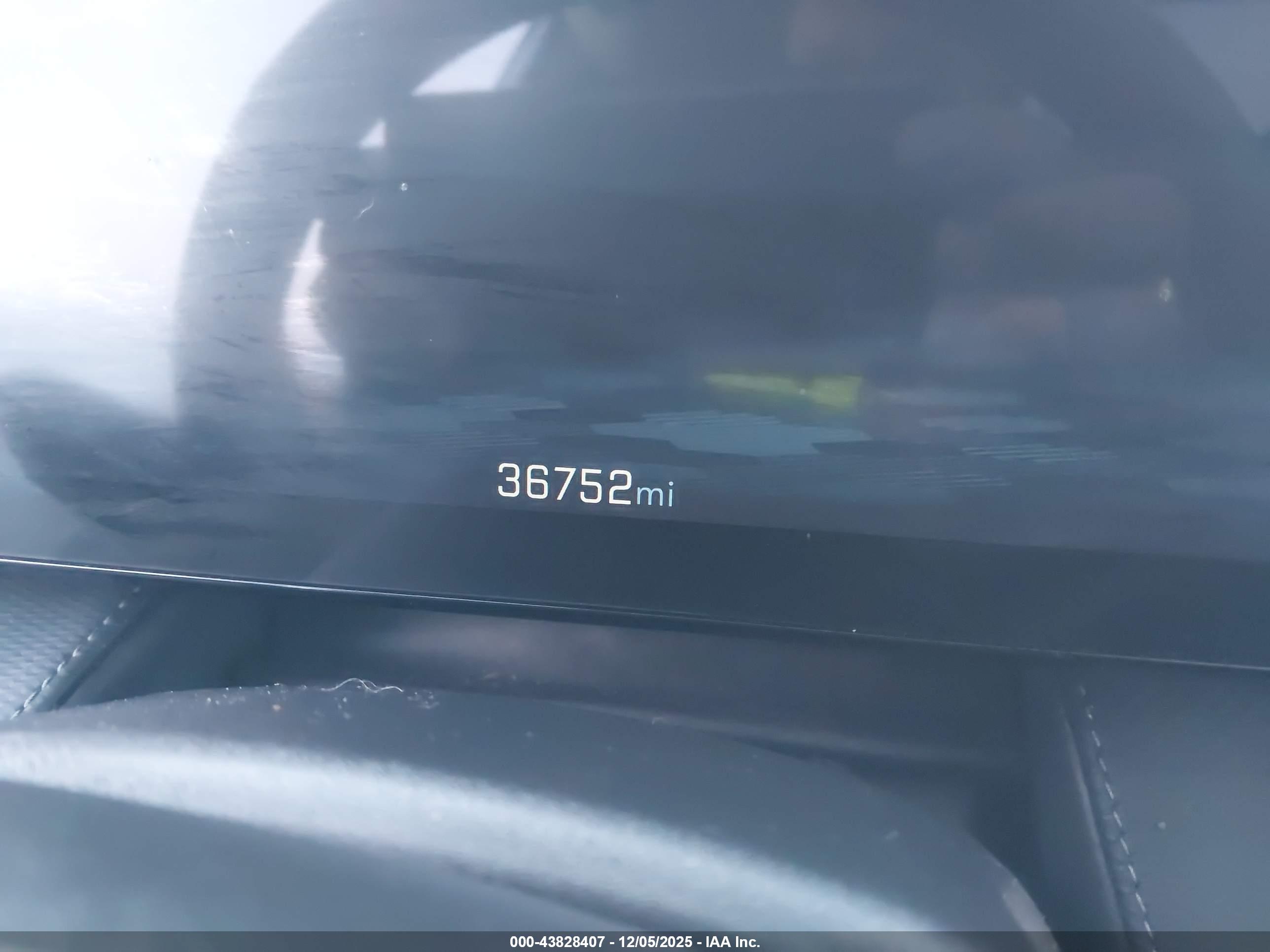 CHEVROLET EQUINOX image 7