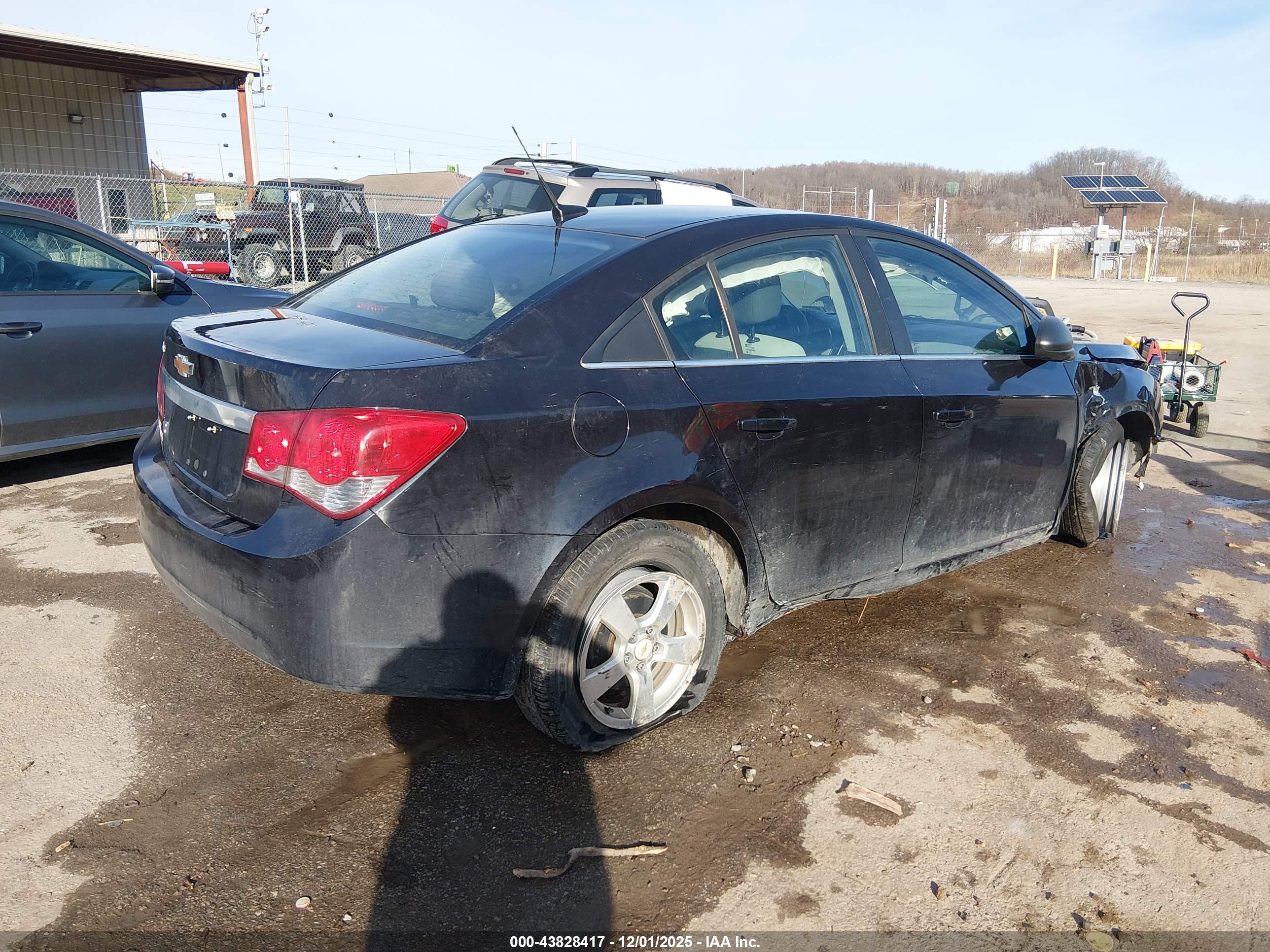 CHEVROLET CRUZE image 4