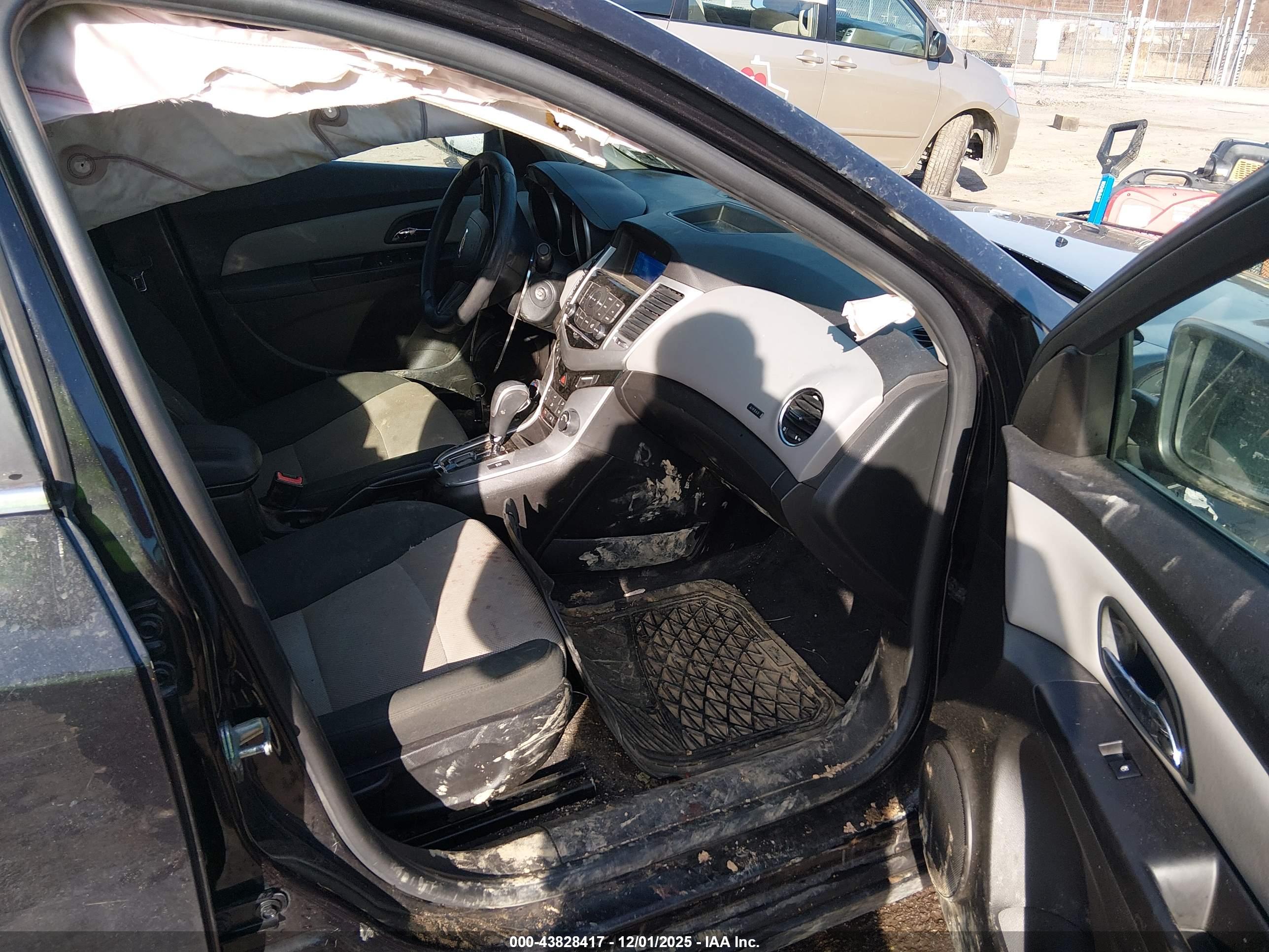 CHEVROLET CRUZE image 5