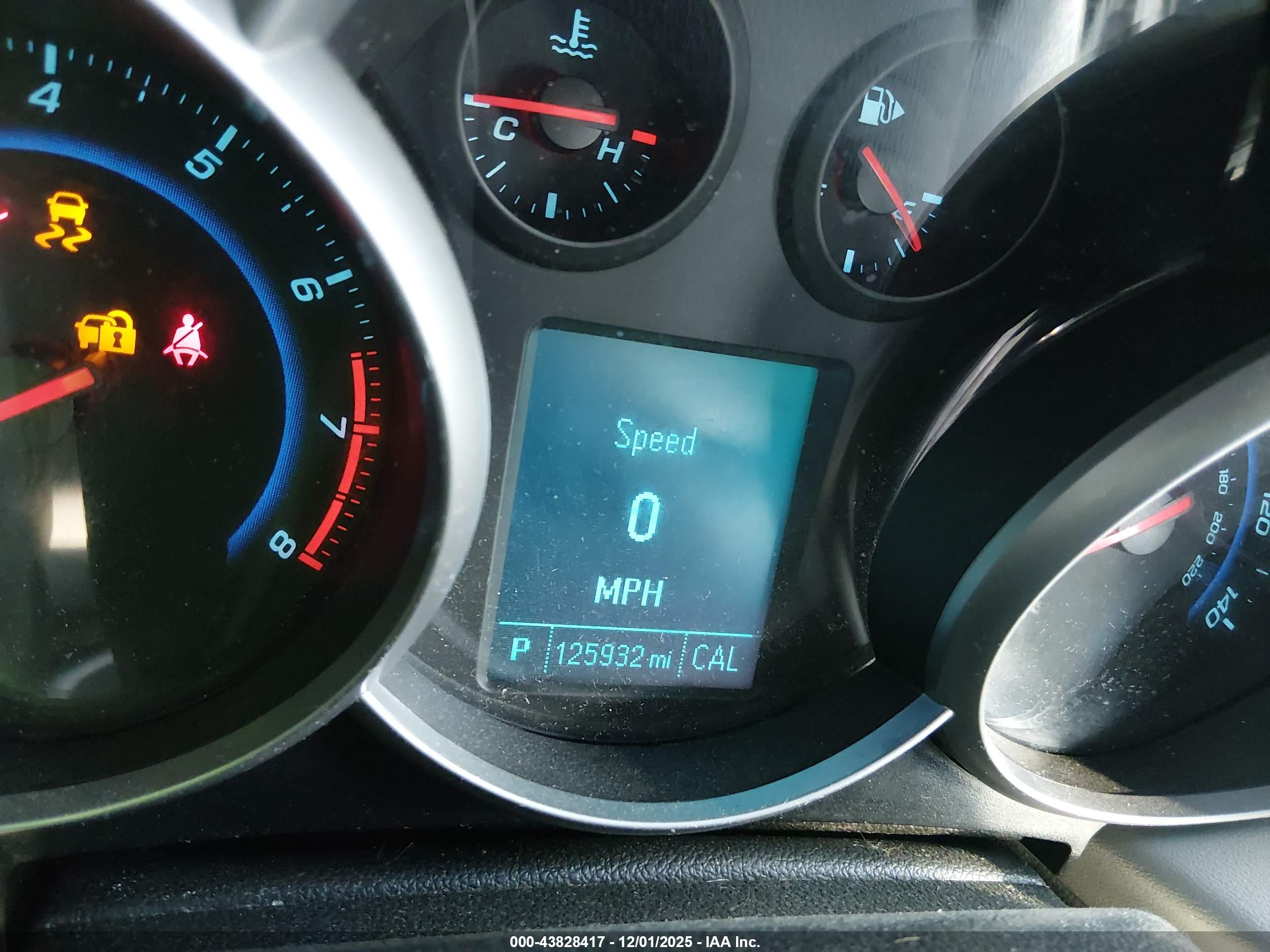 CHEVROLET CRUZE image 7