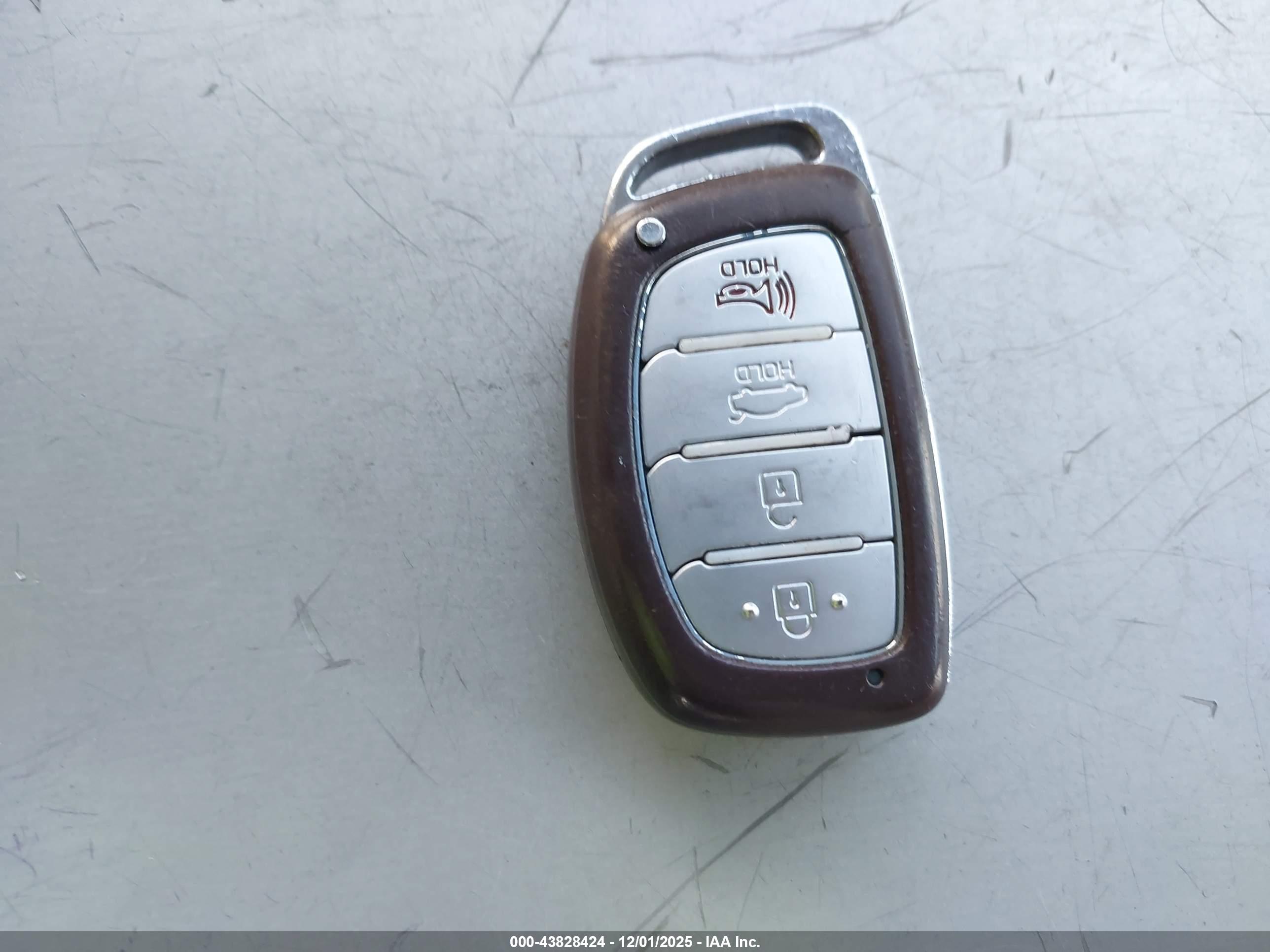 HYUNDAI SONATA image 11