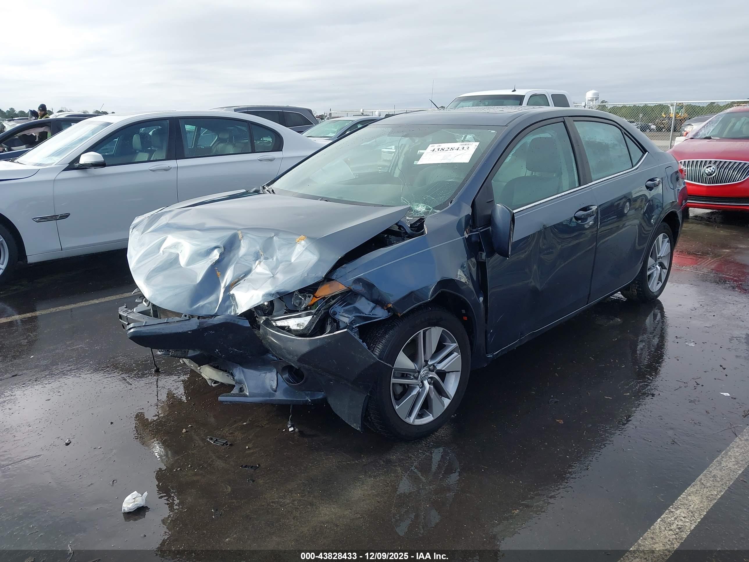 TOYOTA COROLLA image 2