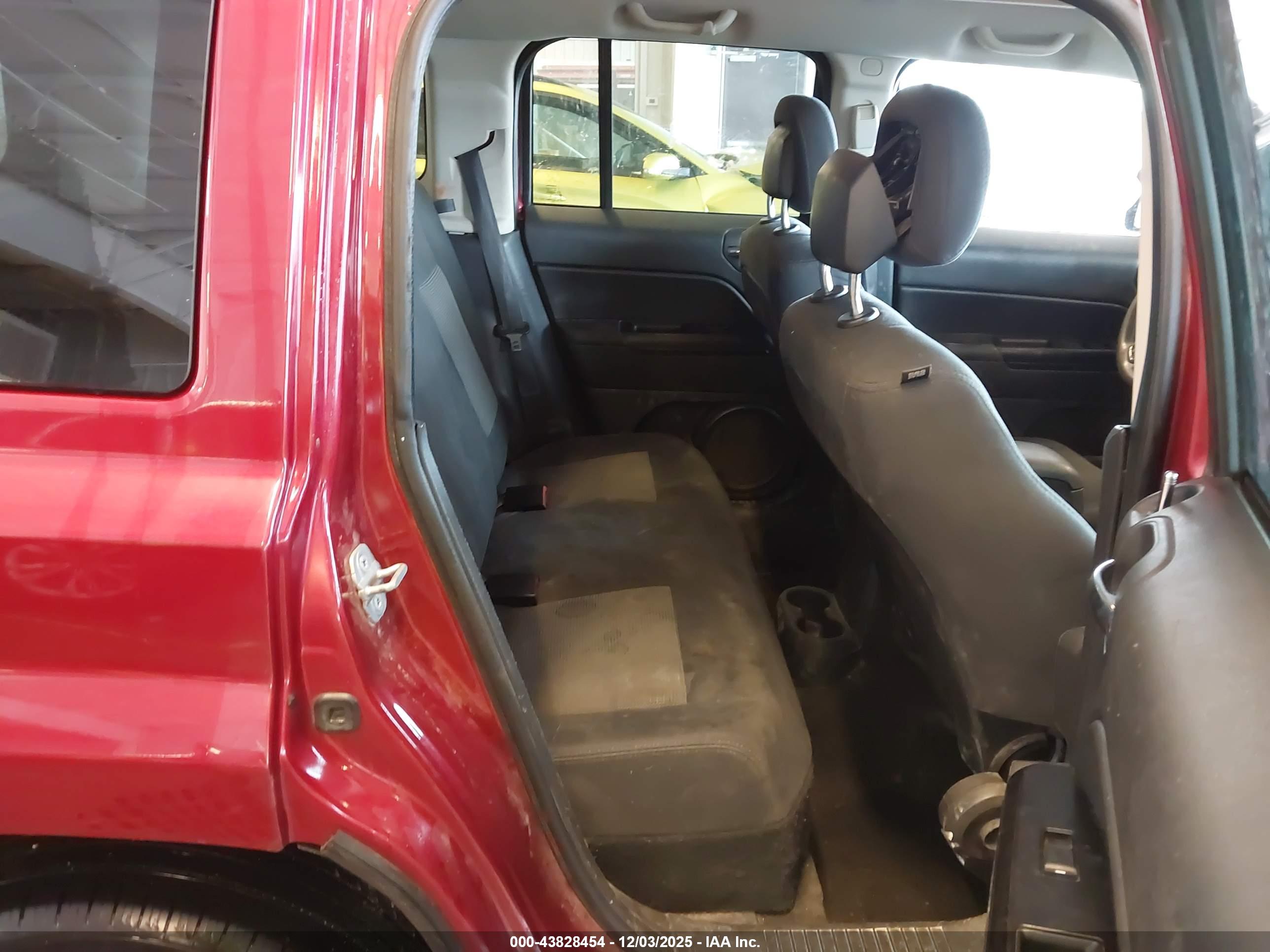 JEEP PATRIOT image 8