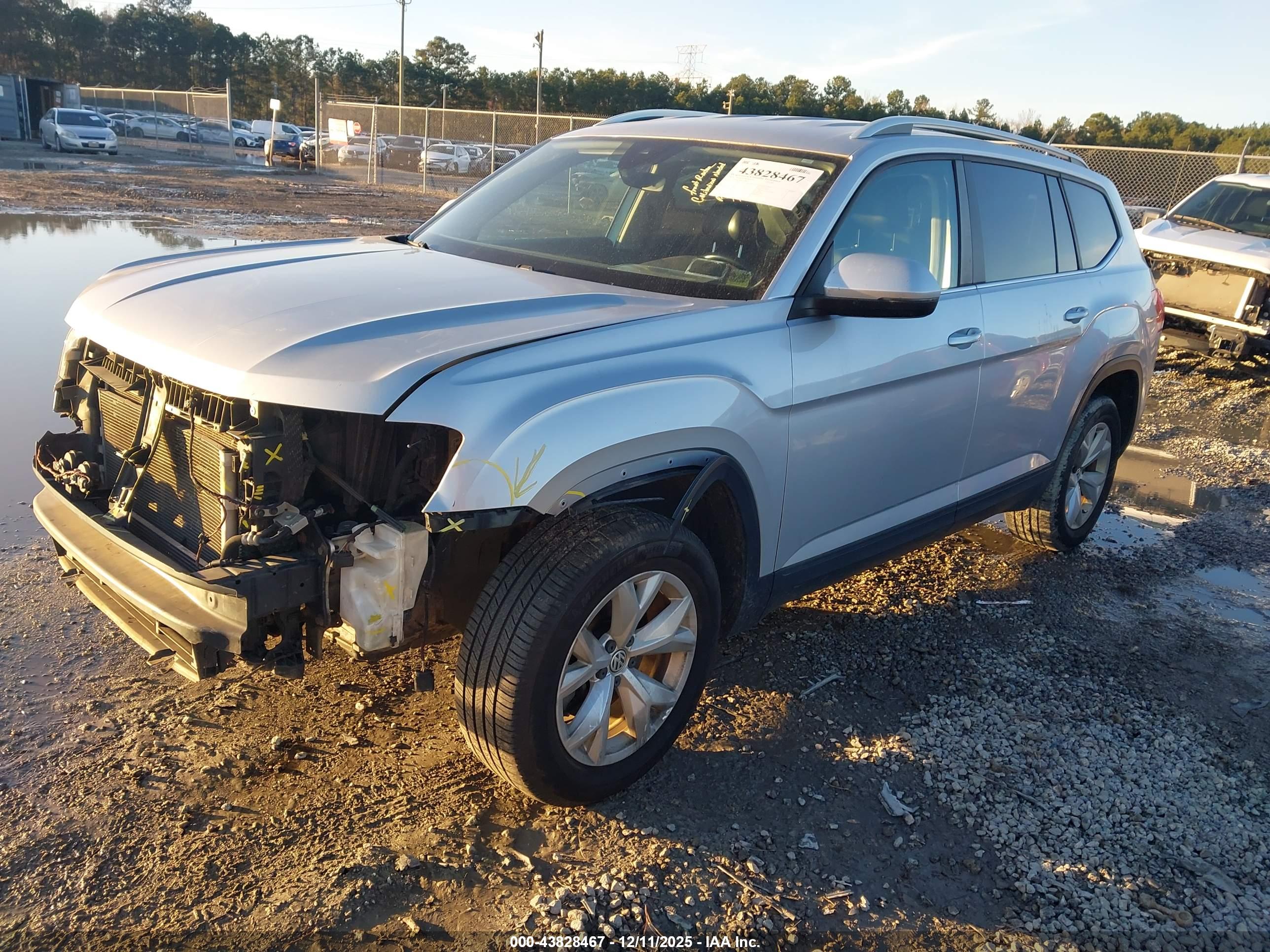 VOLKSWAGEN ATLAS image 2