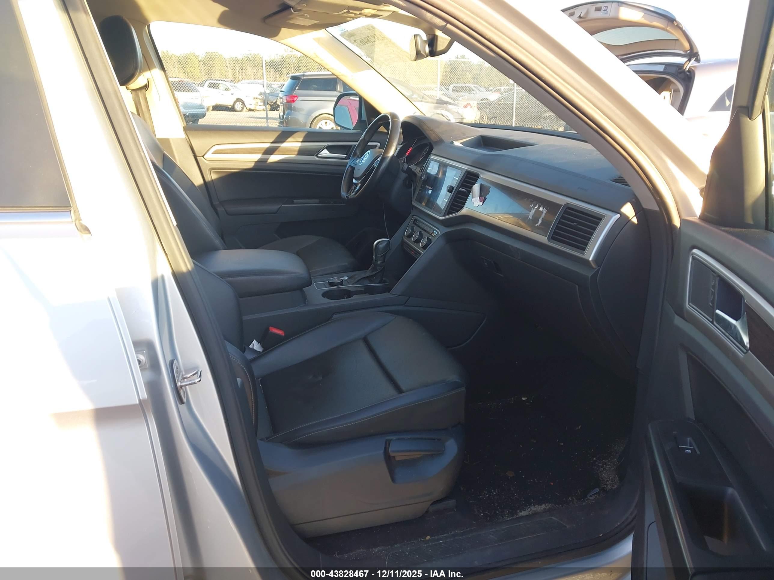 VOLKSWAGEN ATLAS image 5