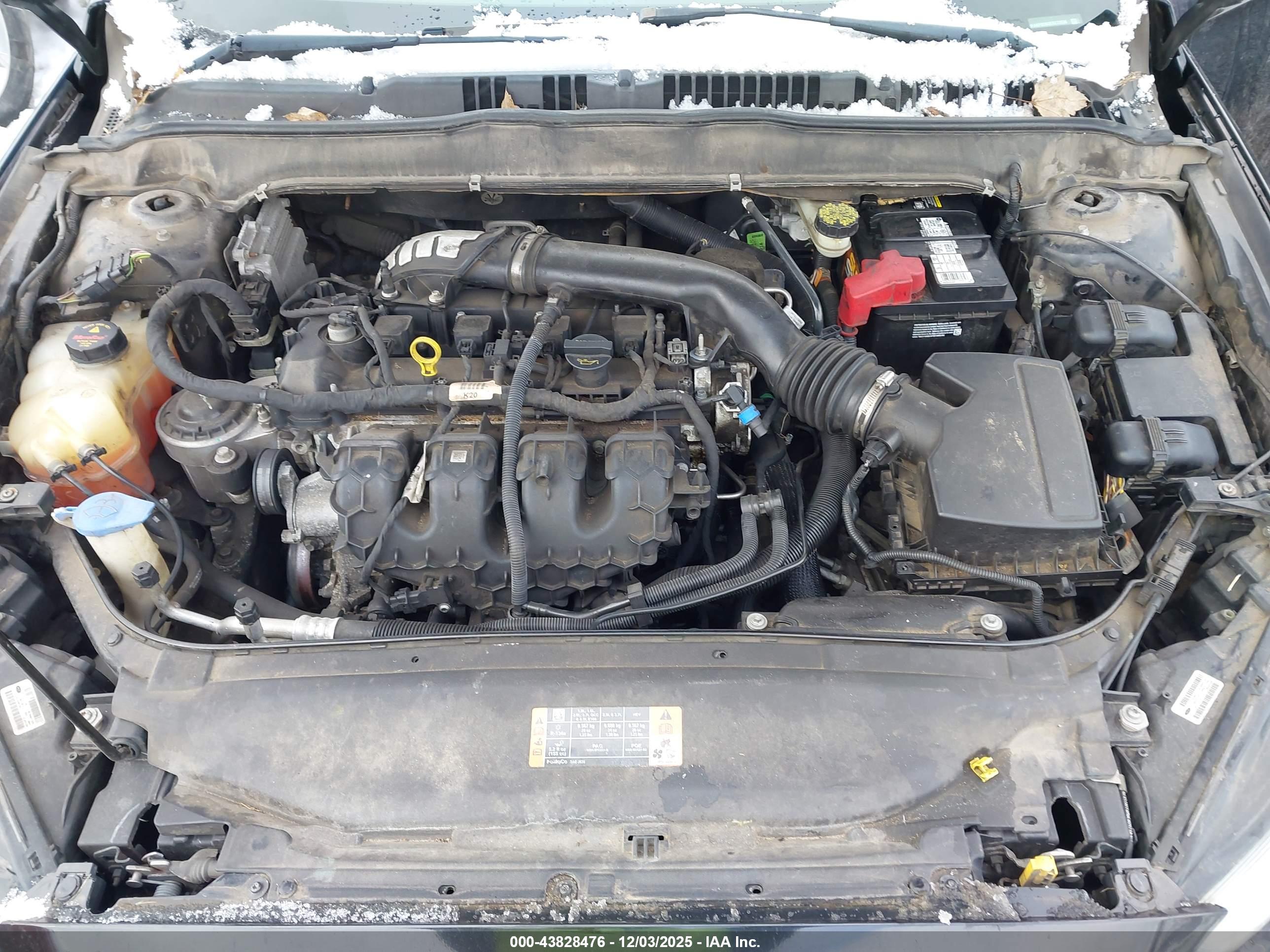 FORD FUSION image 10