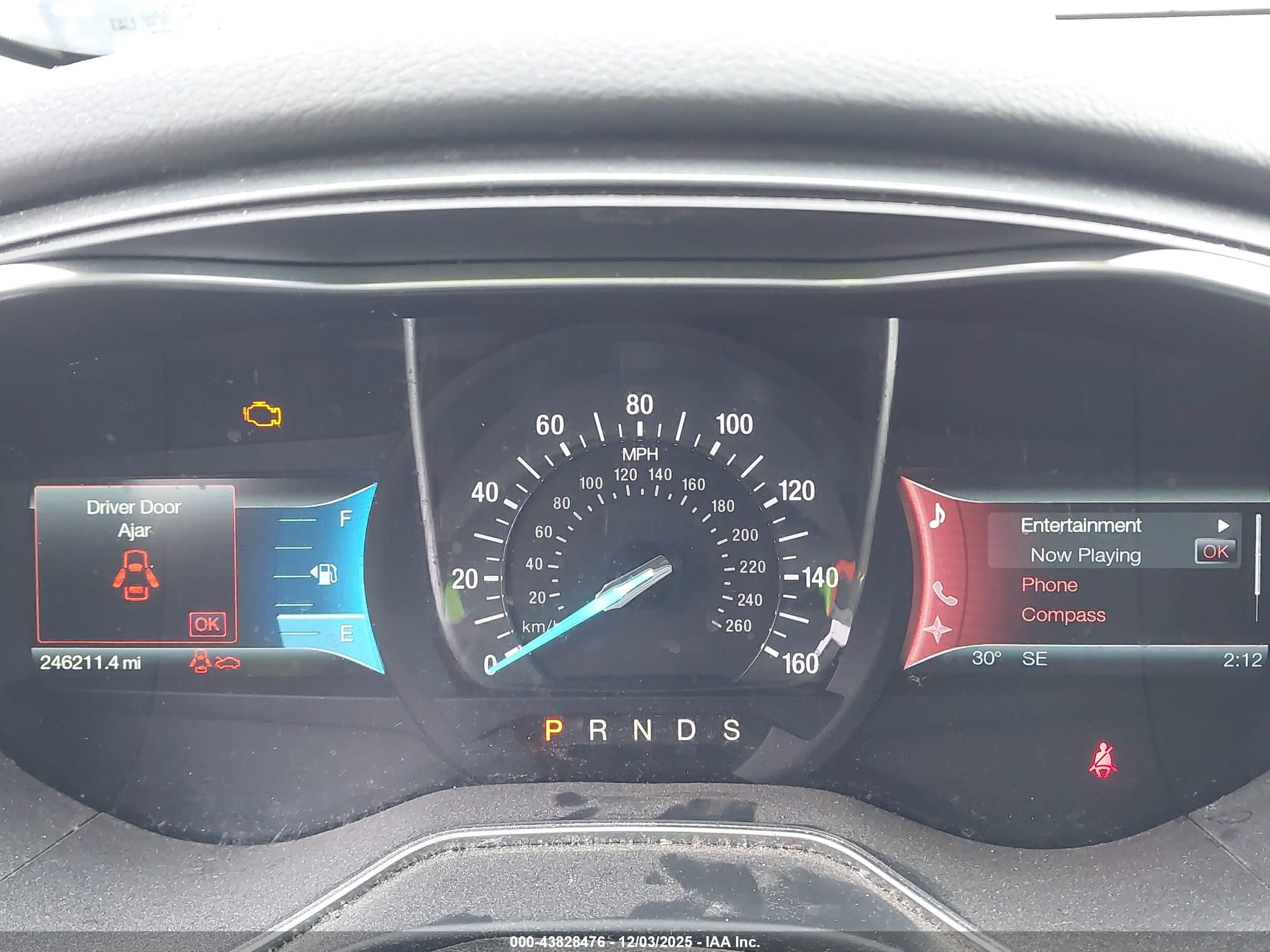 FORD FUSION image 7
