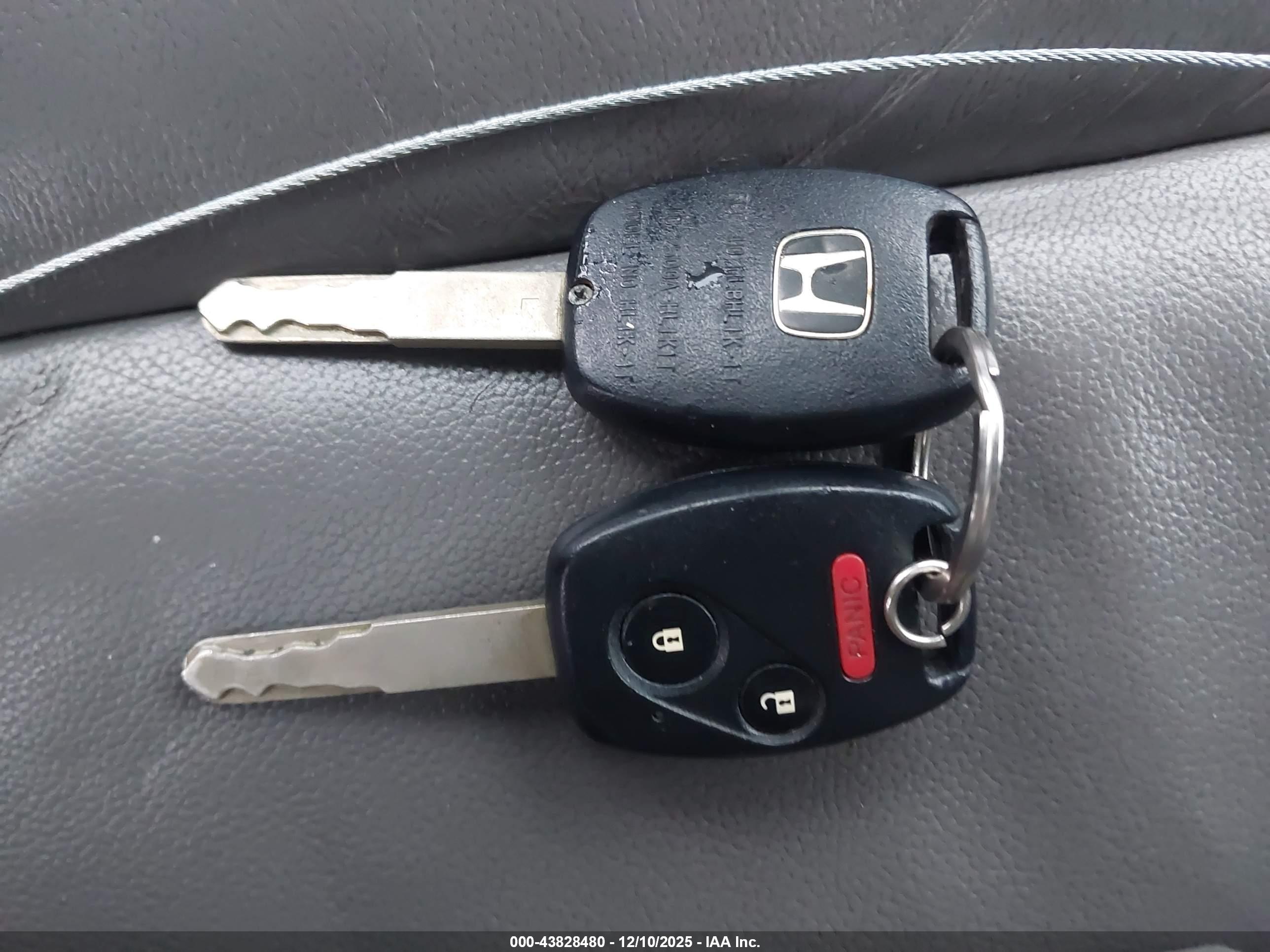 HONDA CR-V image 11