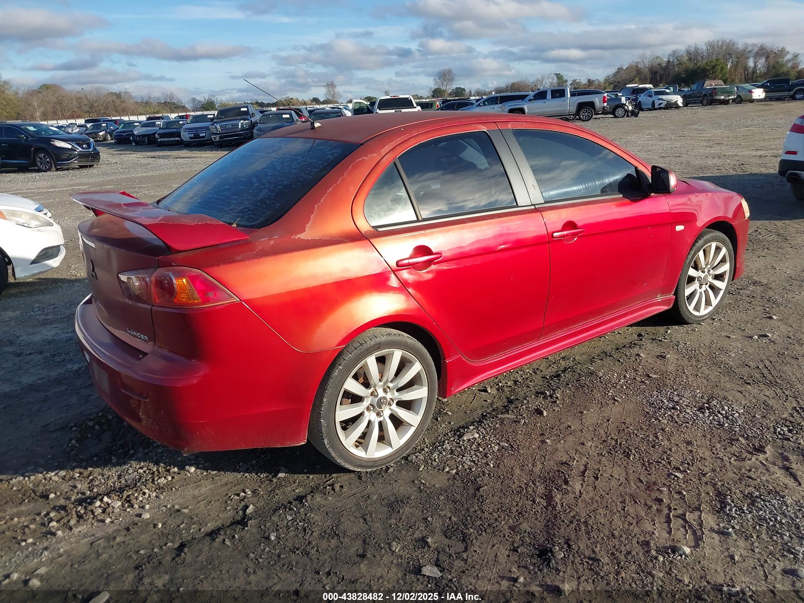 MITSUBISHI LANCER image 4