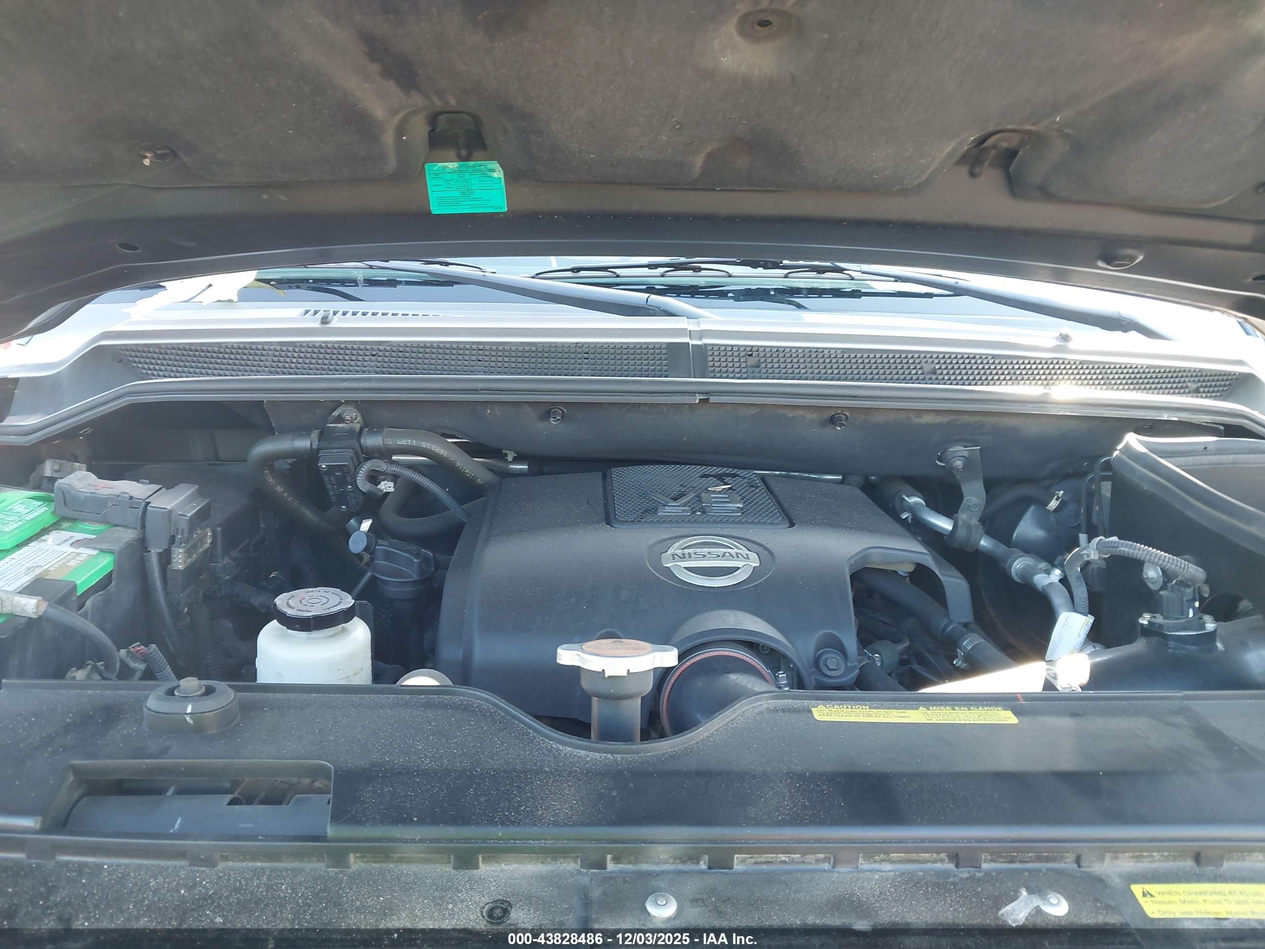 NISSAN TITAN image 10