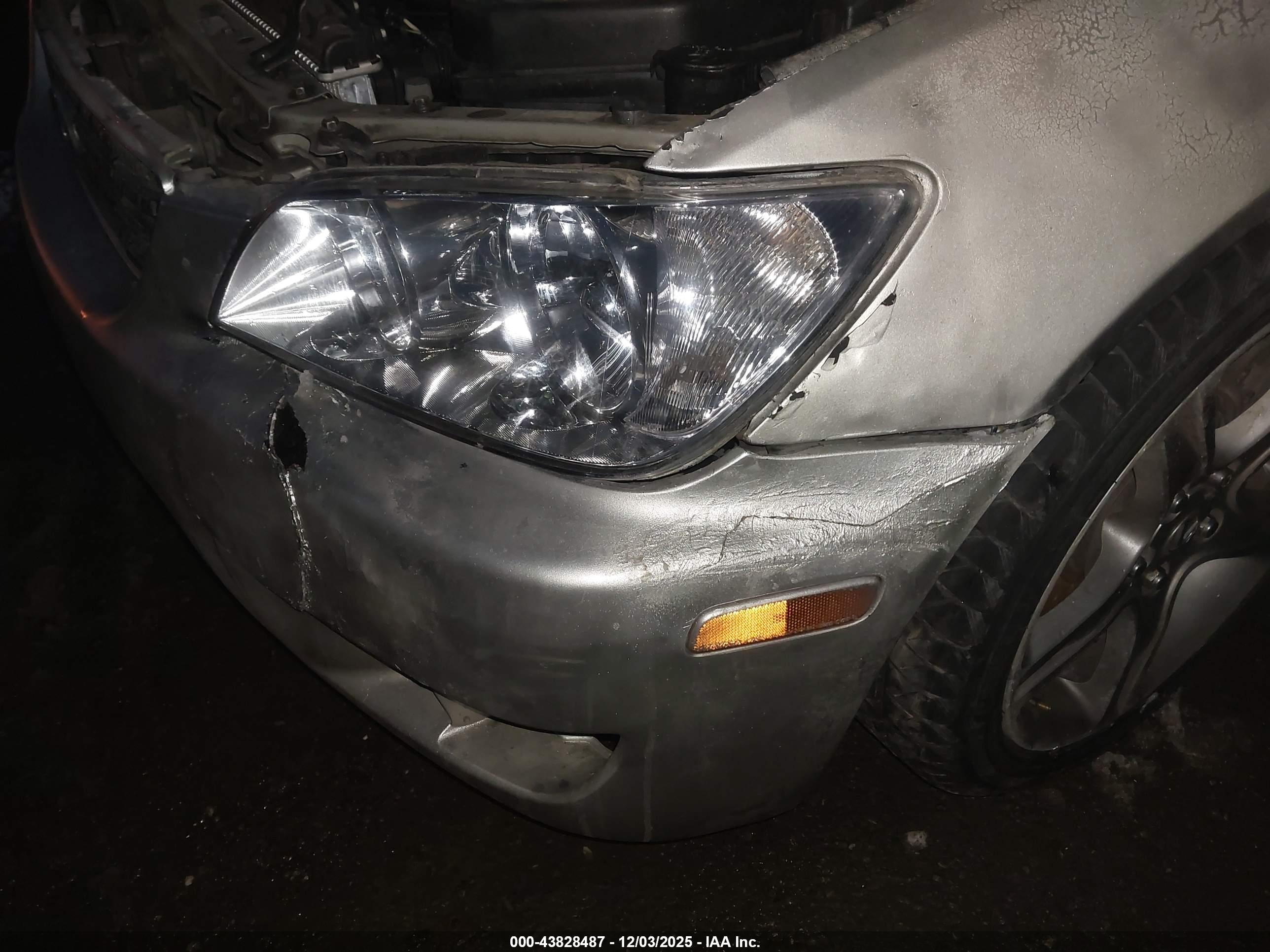 LEXUS IS image 6