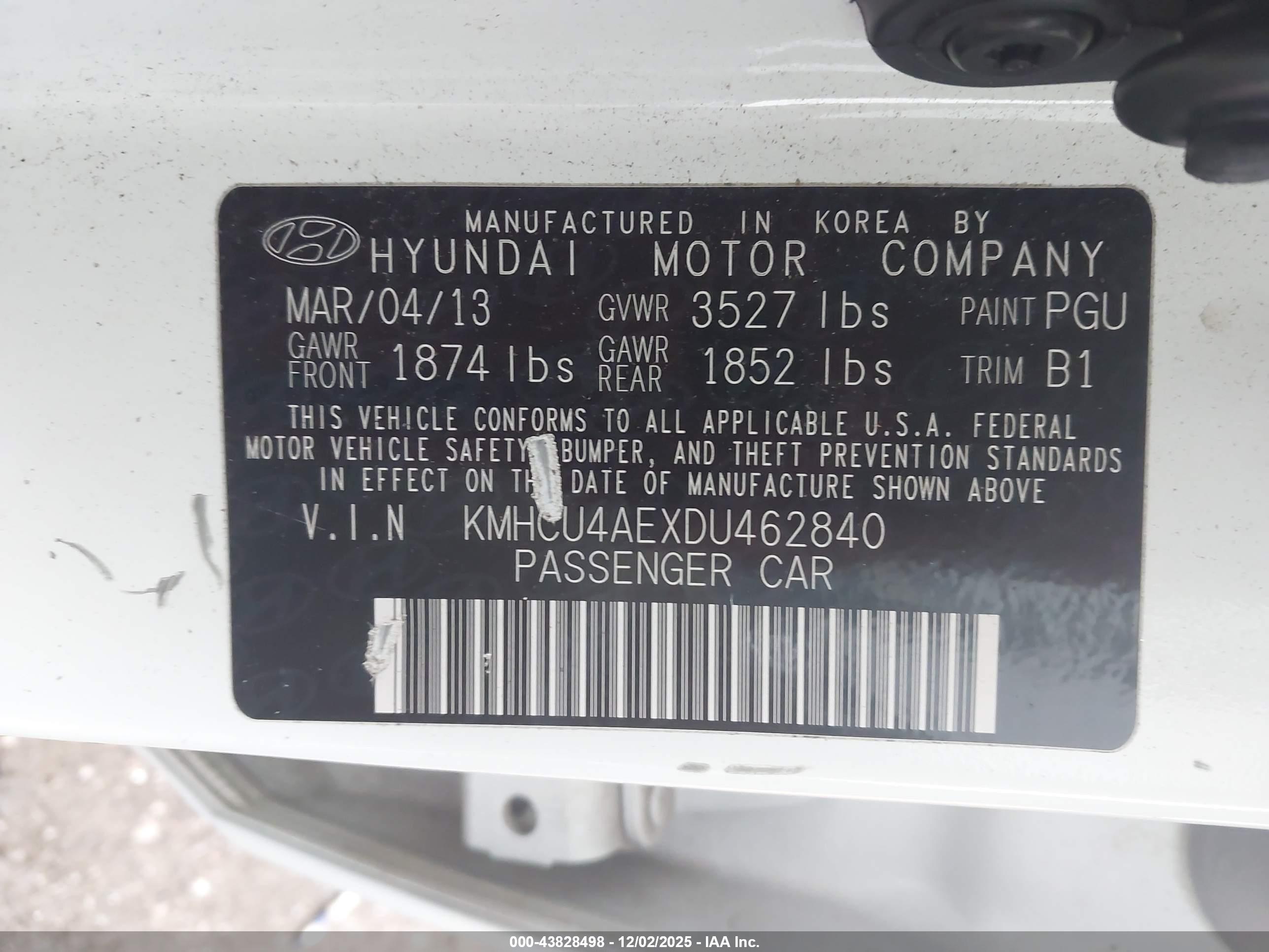HYUNDAI ACCENT image 9