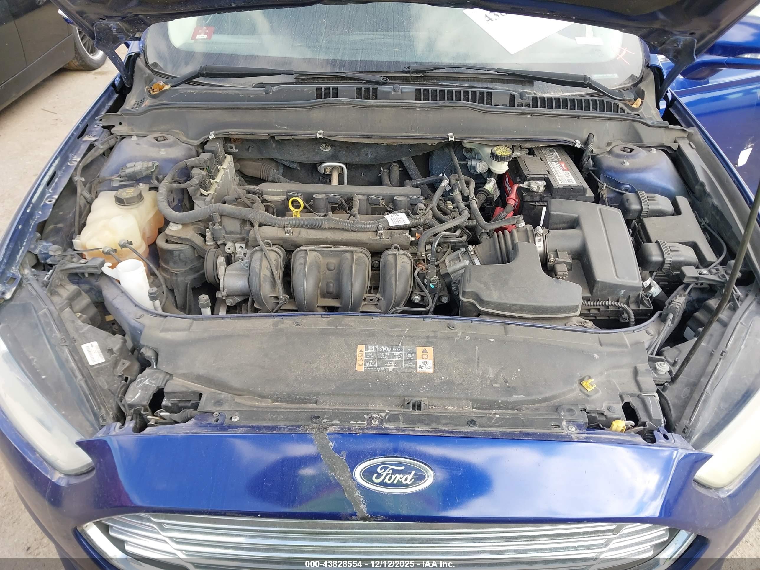 FORD FUSION image 10