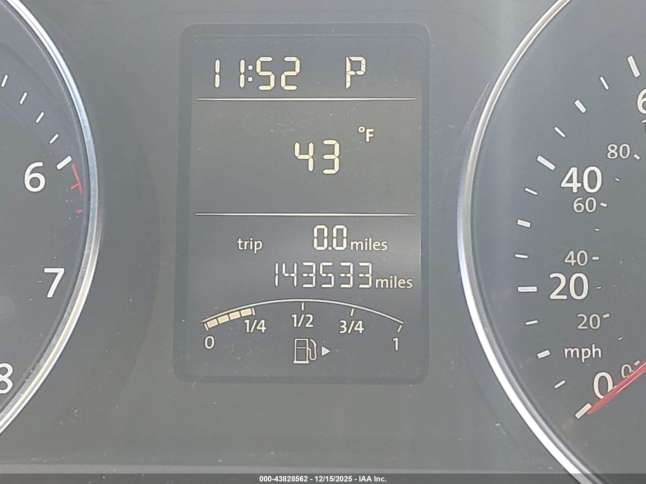 VOLKSWAGEN JETTA image 7
