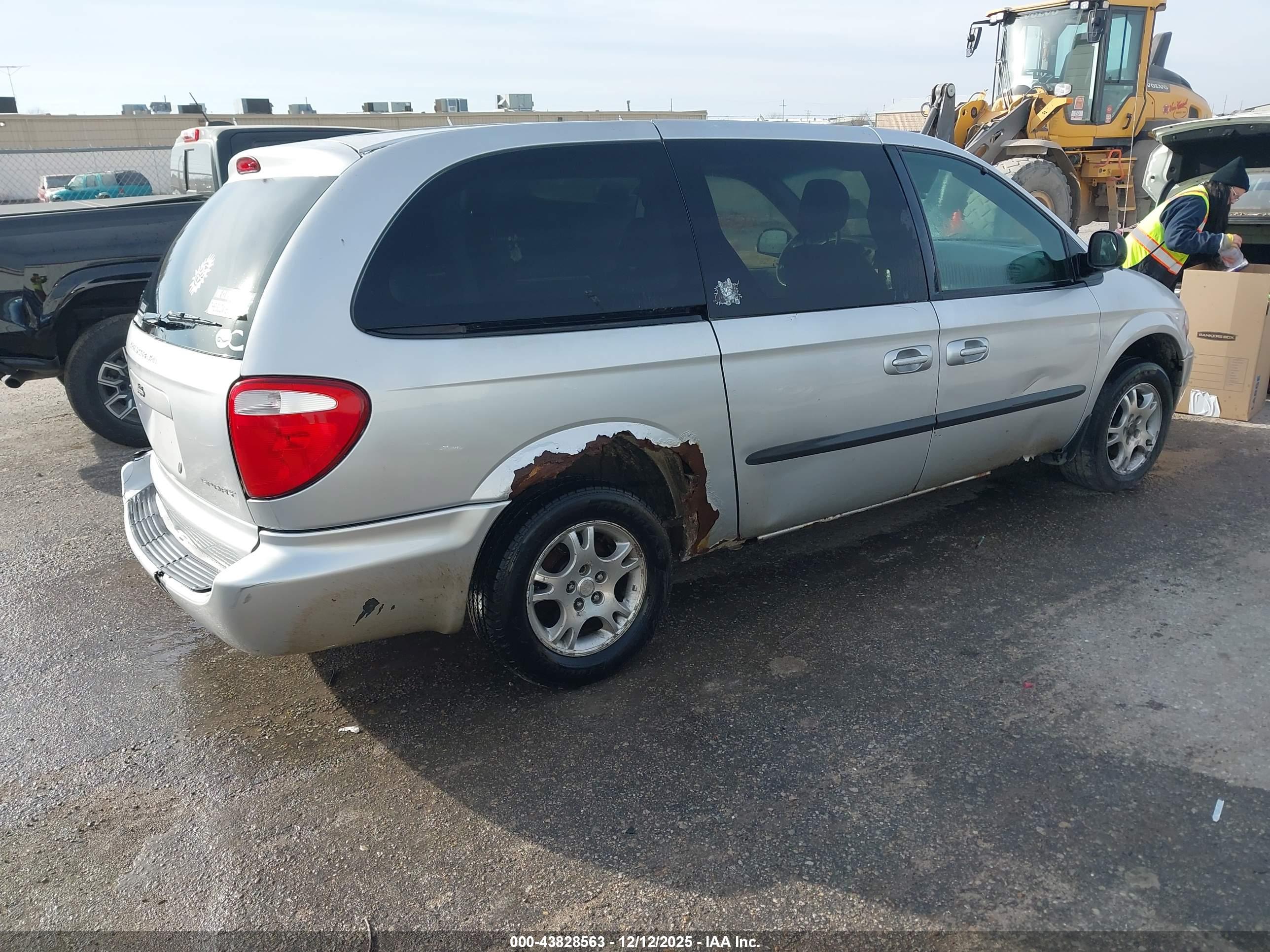 DODGE GRAND image 4