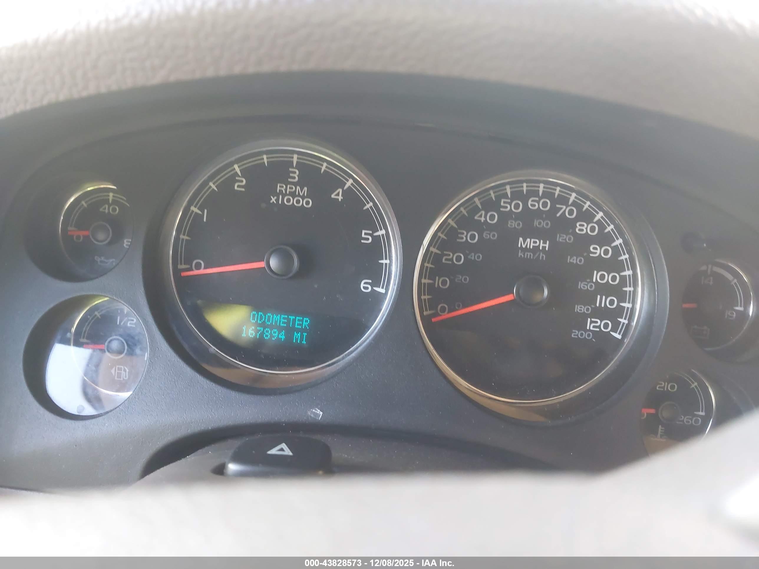 GMC YUKON image 7