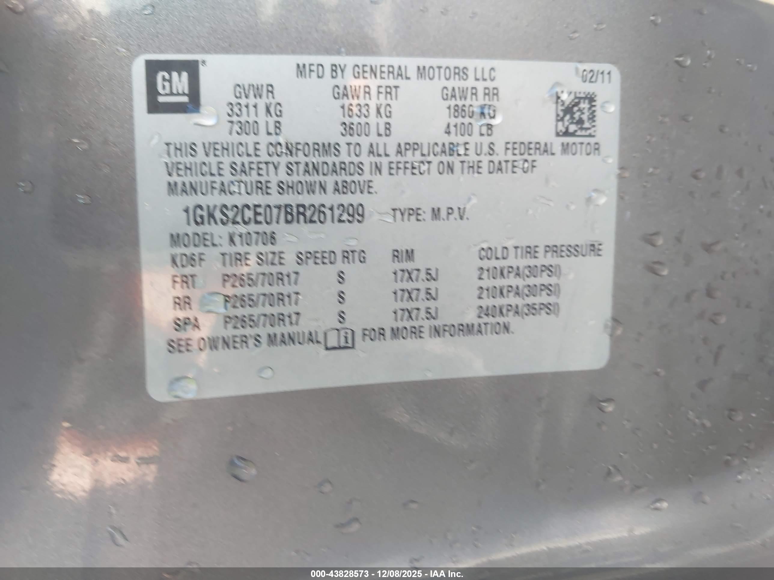 GMC YUKON image 9