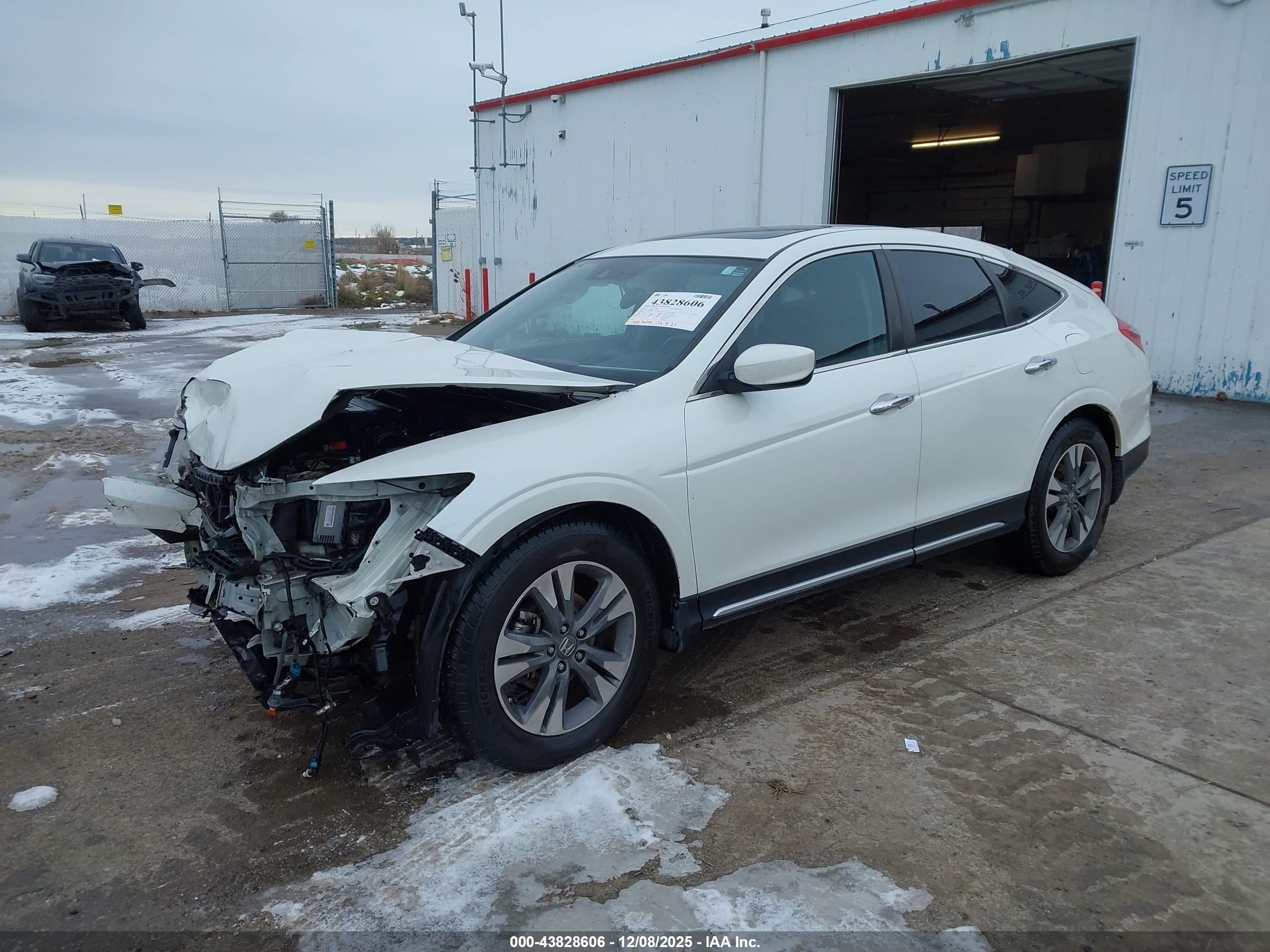 HONDA CROSSTOUR image 2