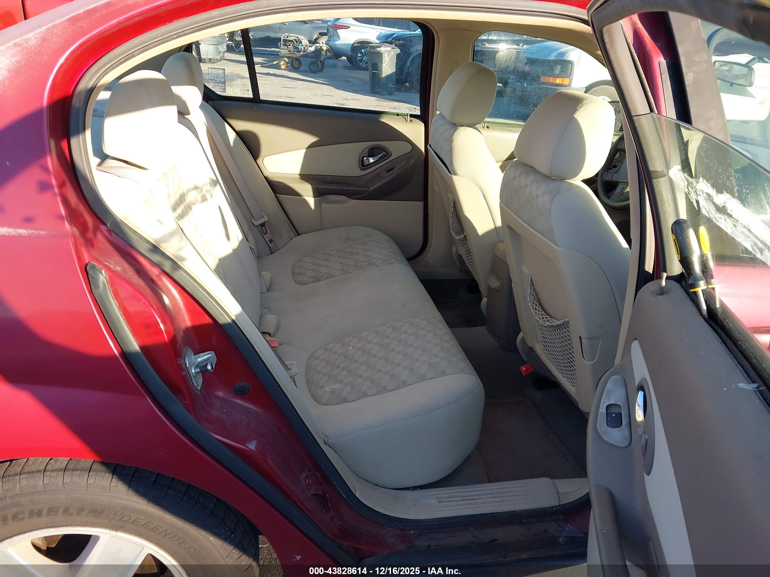 CHEVROLET MALIBU image 8