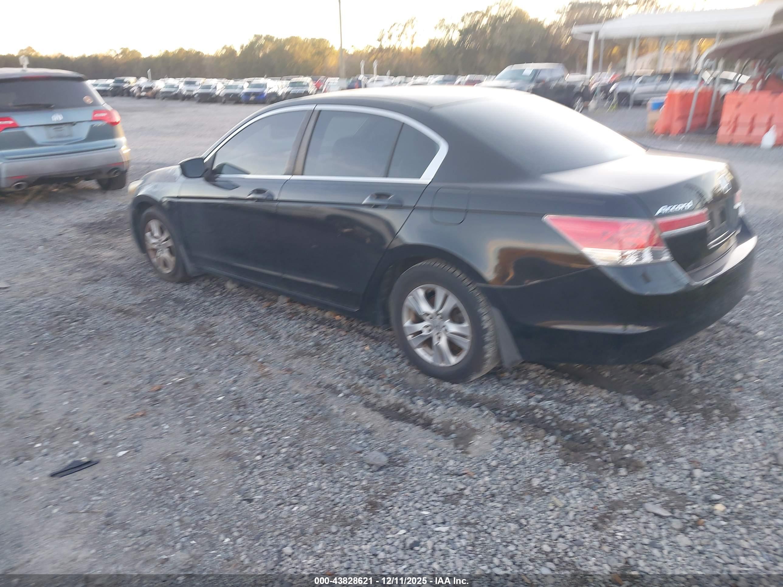 HONDA ACCORD image 3