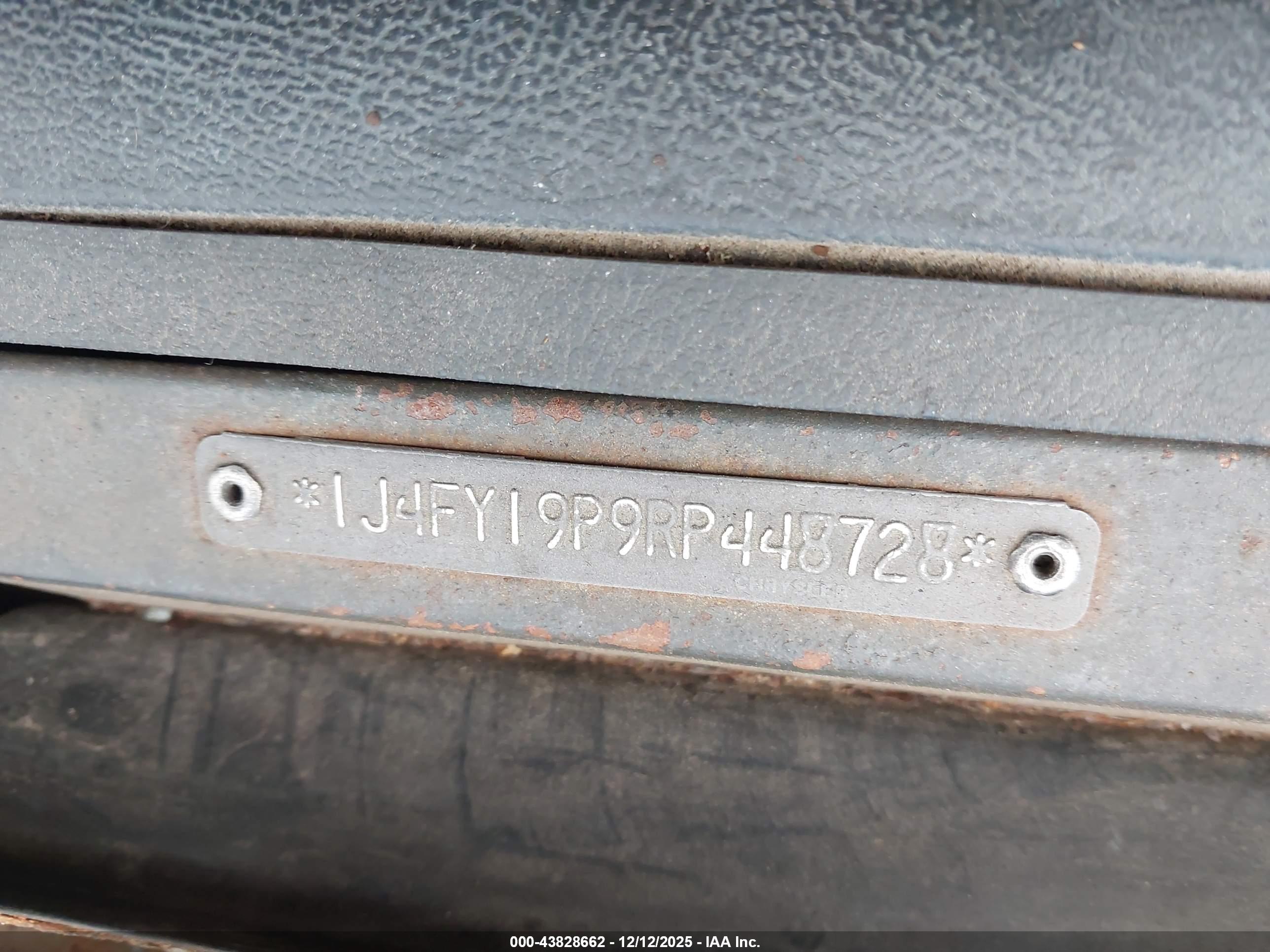 JEEP WRANGLER image 9