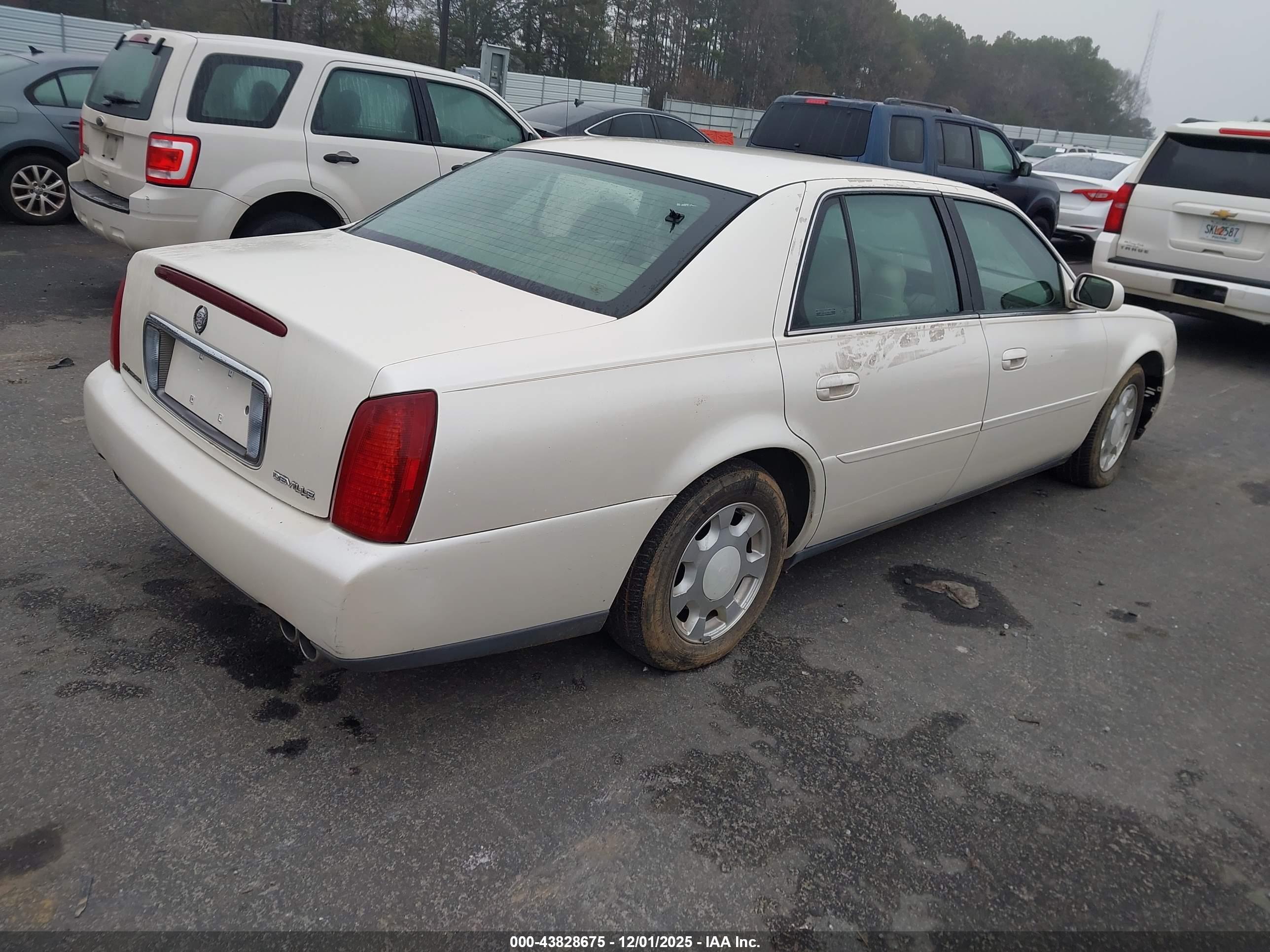 CADILLAC DEVILLE image 4