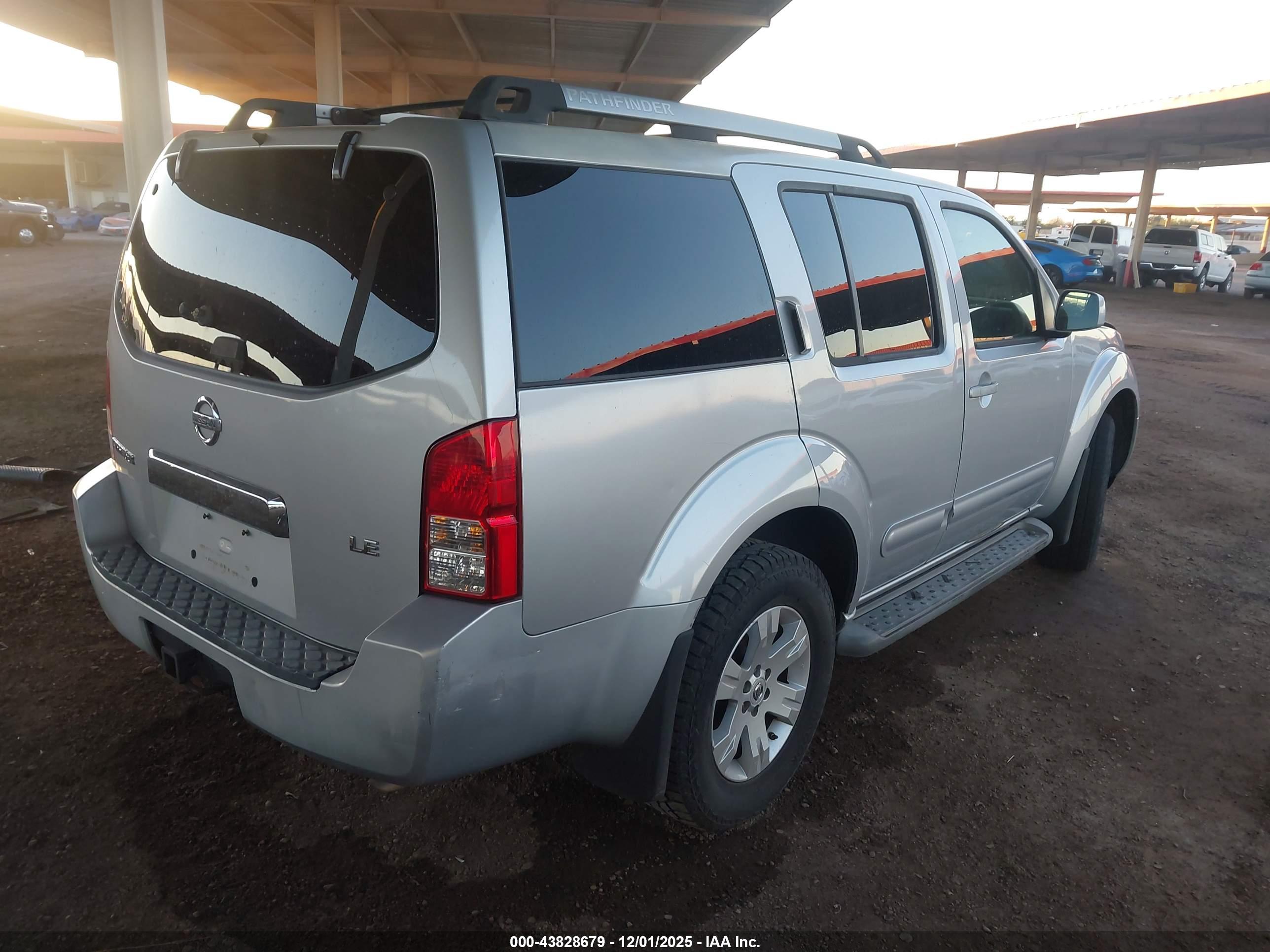 NISSAN PATHFINDER image 4