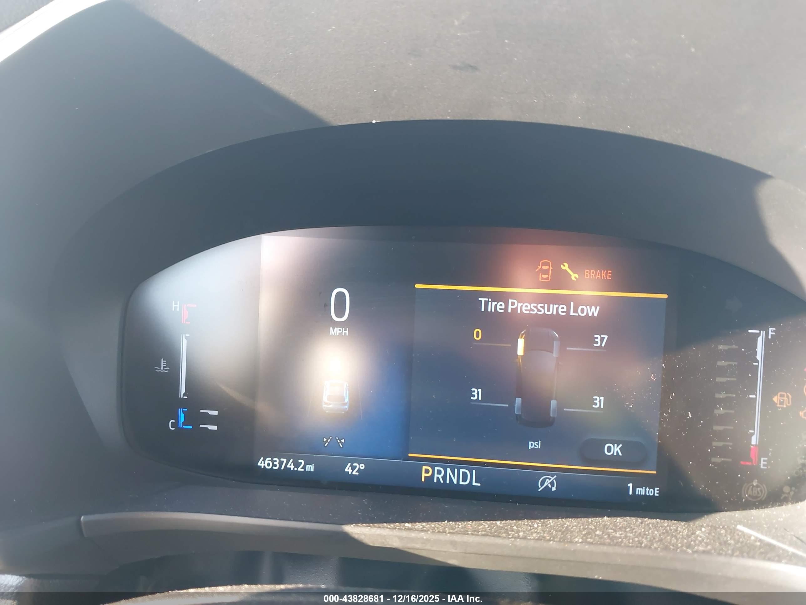 FORD ESCAPE image 7