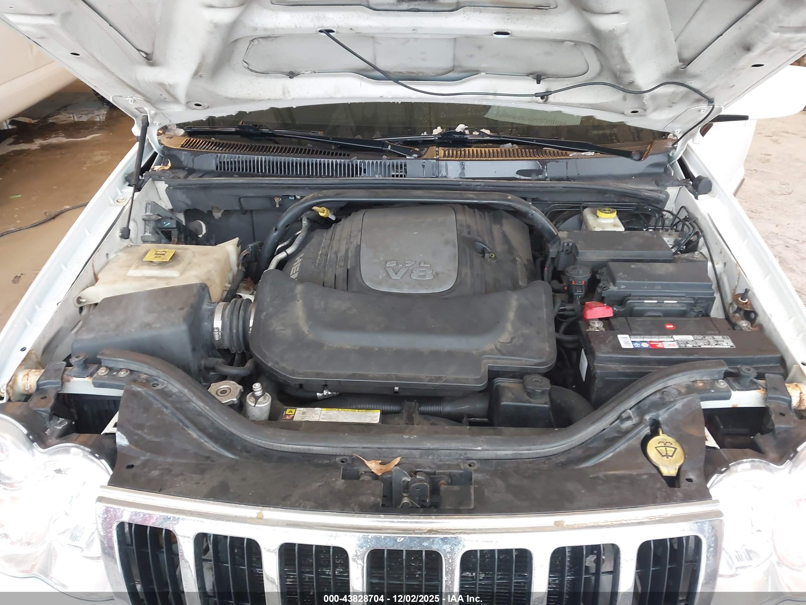 JEEP GRAND image 10