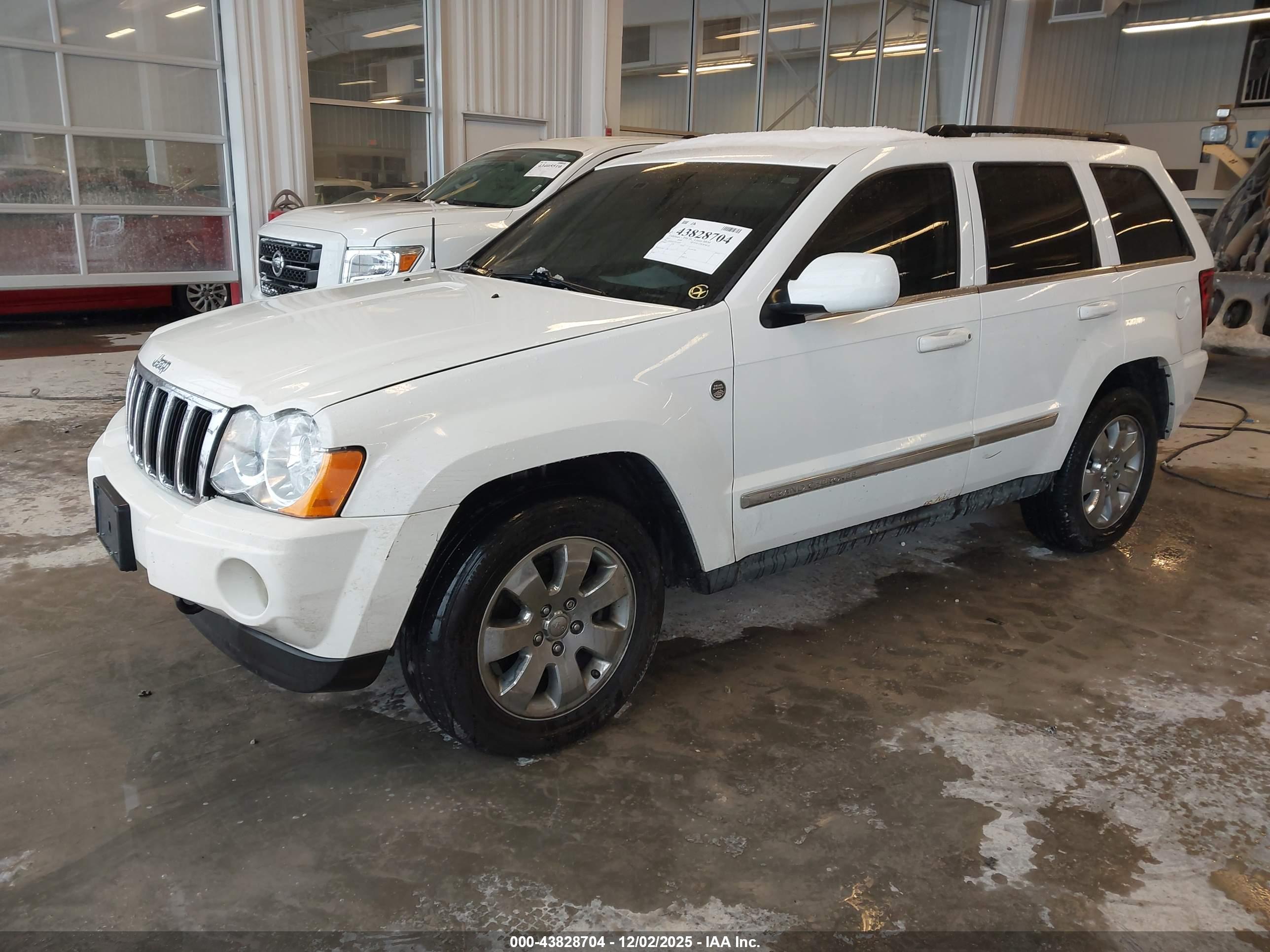 JEEP GRAND image 2