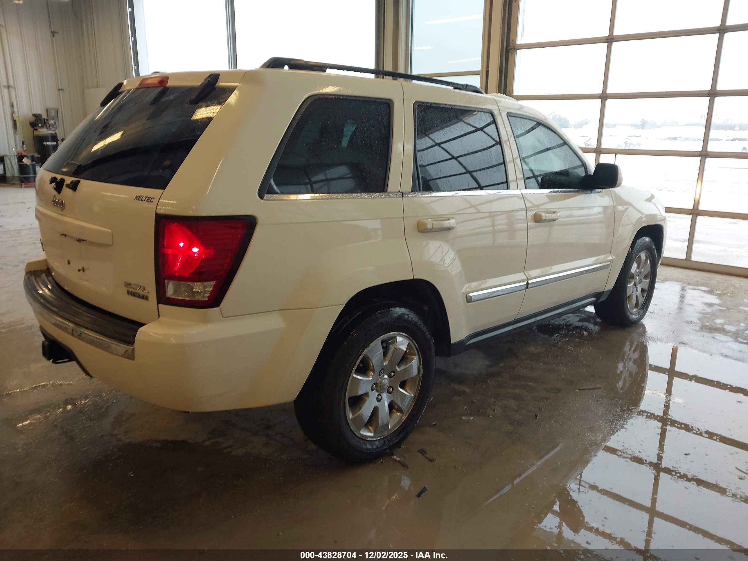 JEEP GRAND image 4
